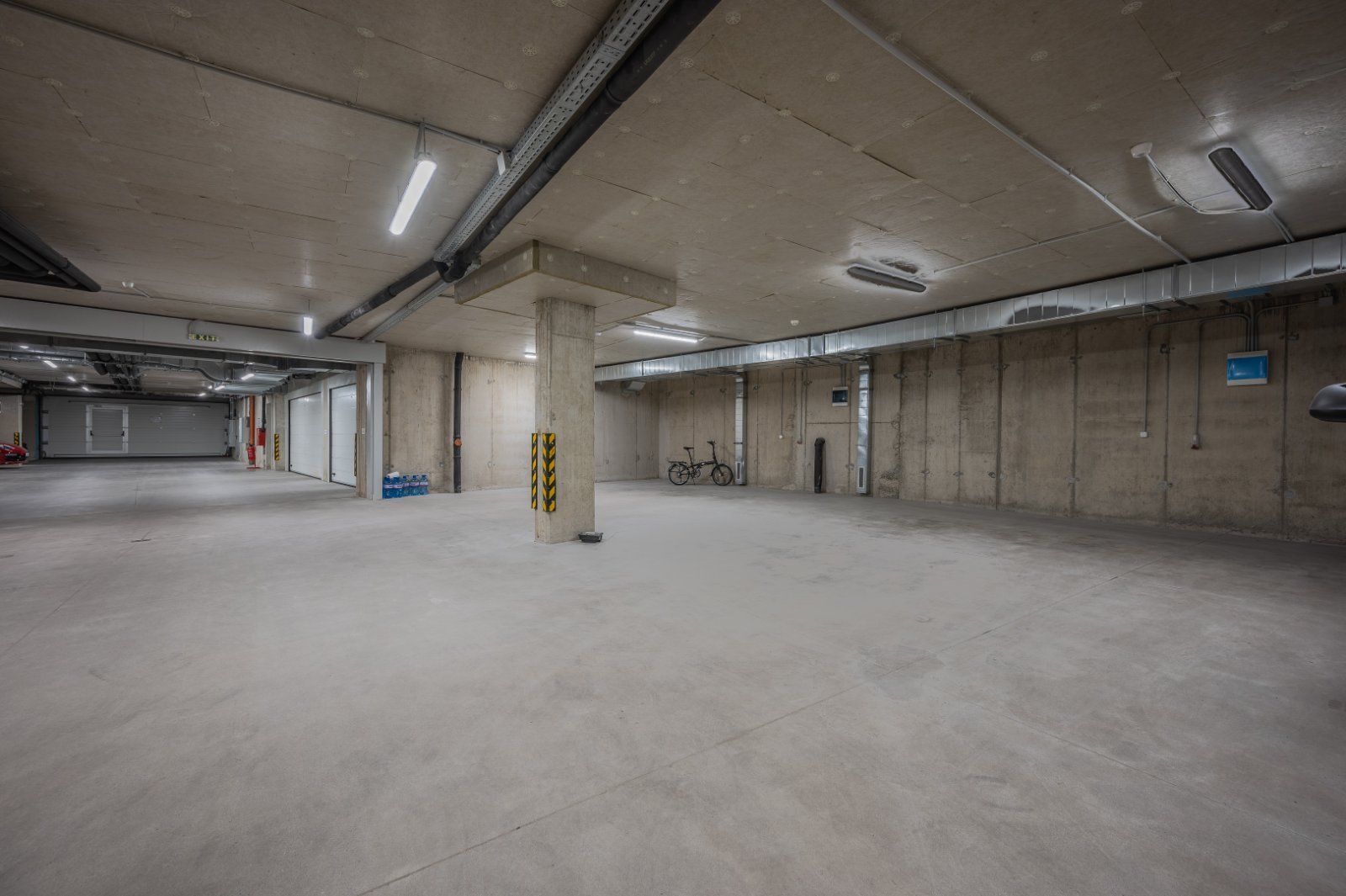 GARAGE.jpg