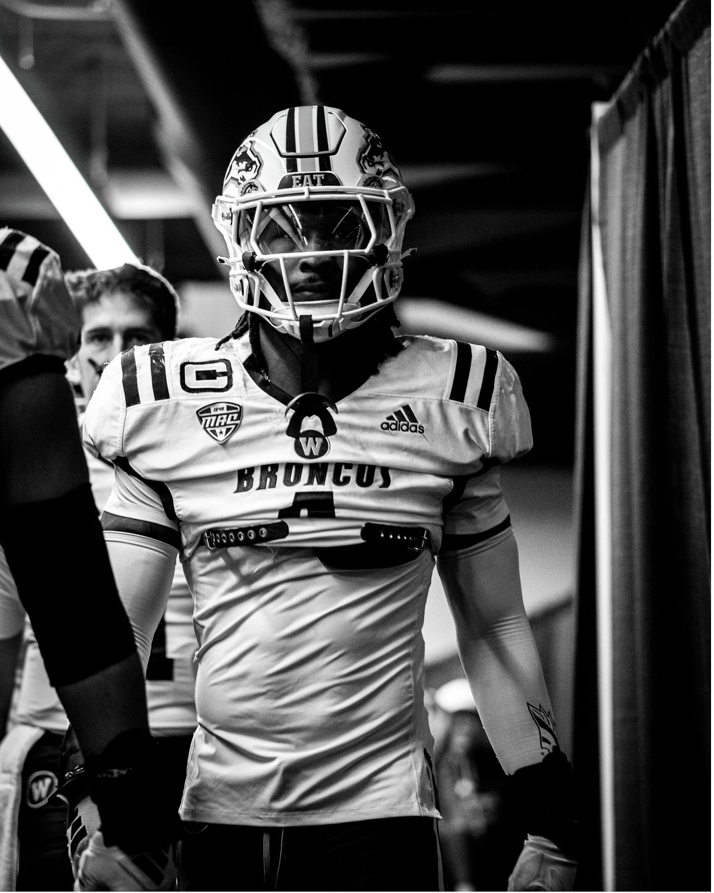 ⚫️👁️&zwj;🗨️⚪️
-
#lusterfilms #collegefootball #sports #michigan #kalamazoo #sony #a7iii #gunna #sportphotography