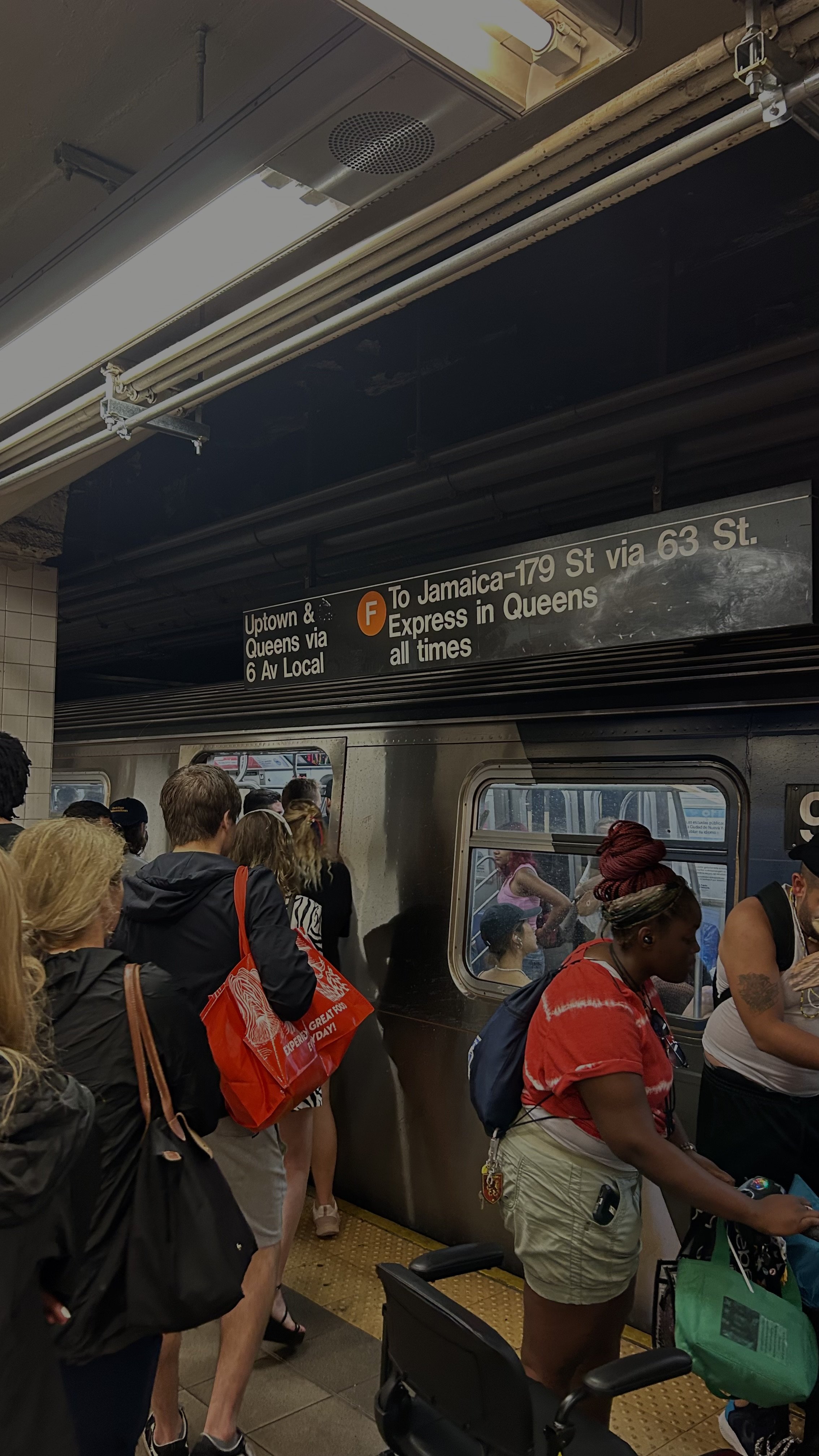 The tunnels of the City. New York, USA (2024)