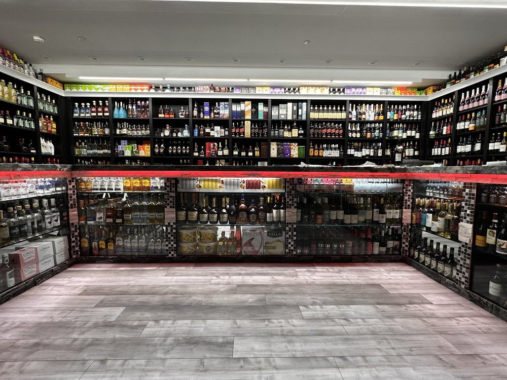 Photos — Pub and Liquor Store