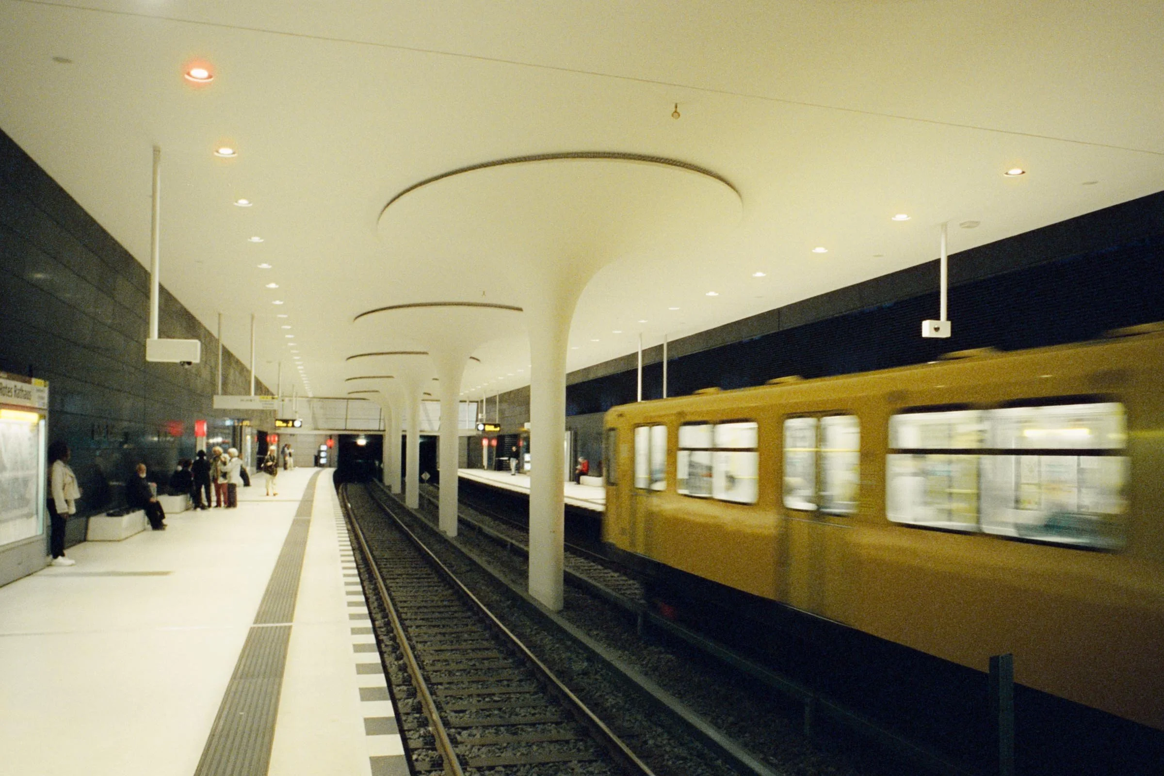 000077590013-6_1.jpg