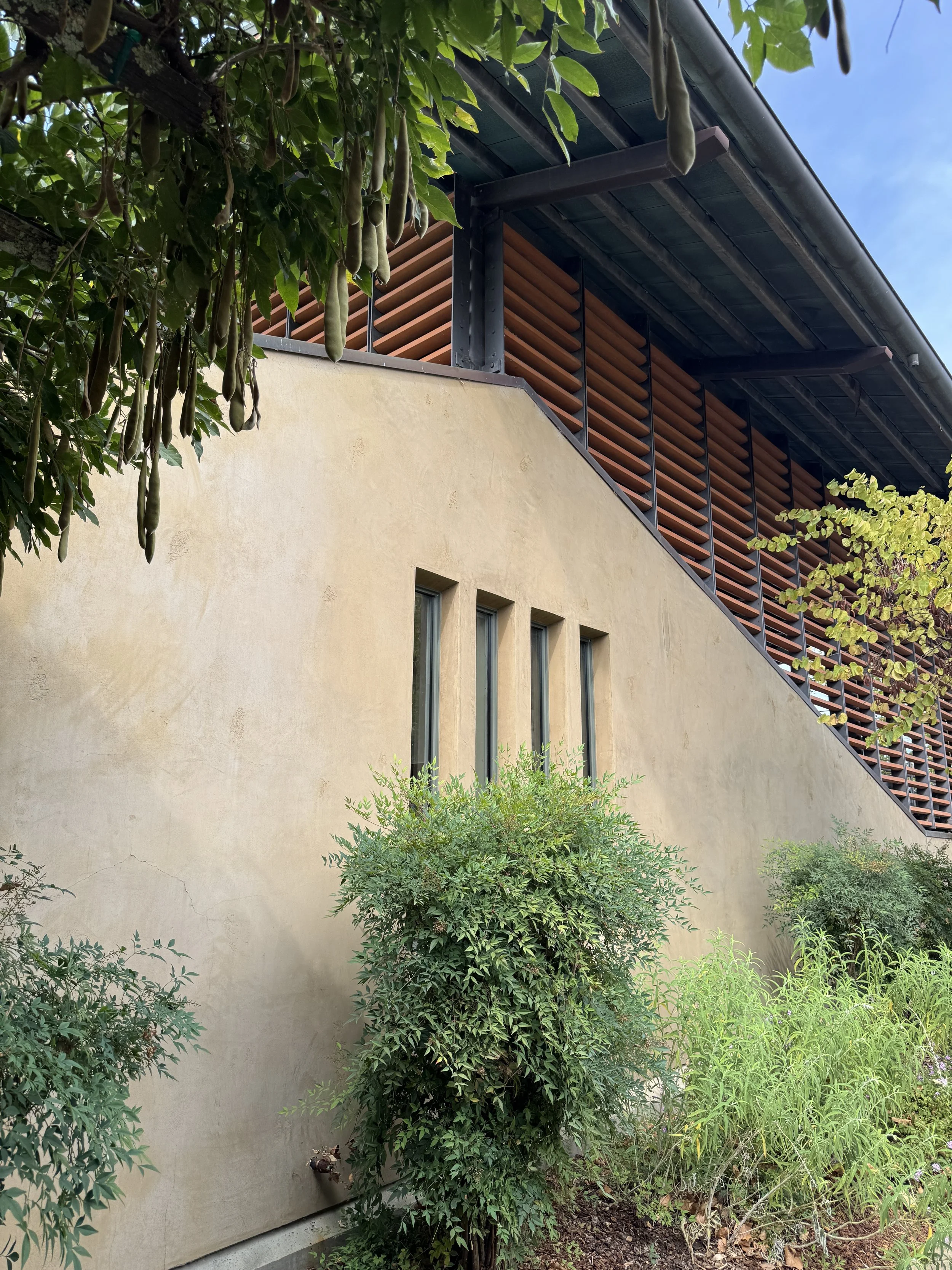 The stucco exterior of the Banshee winery.