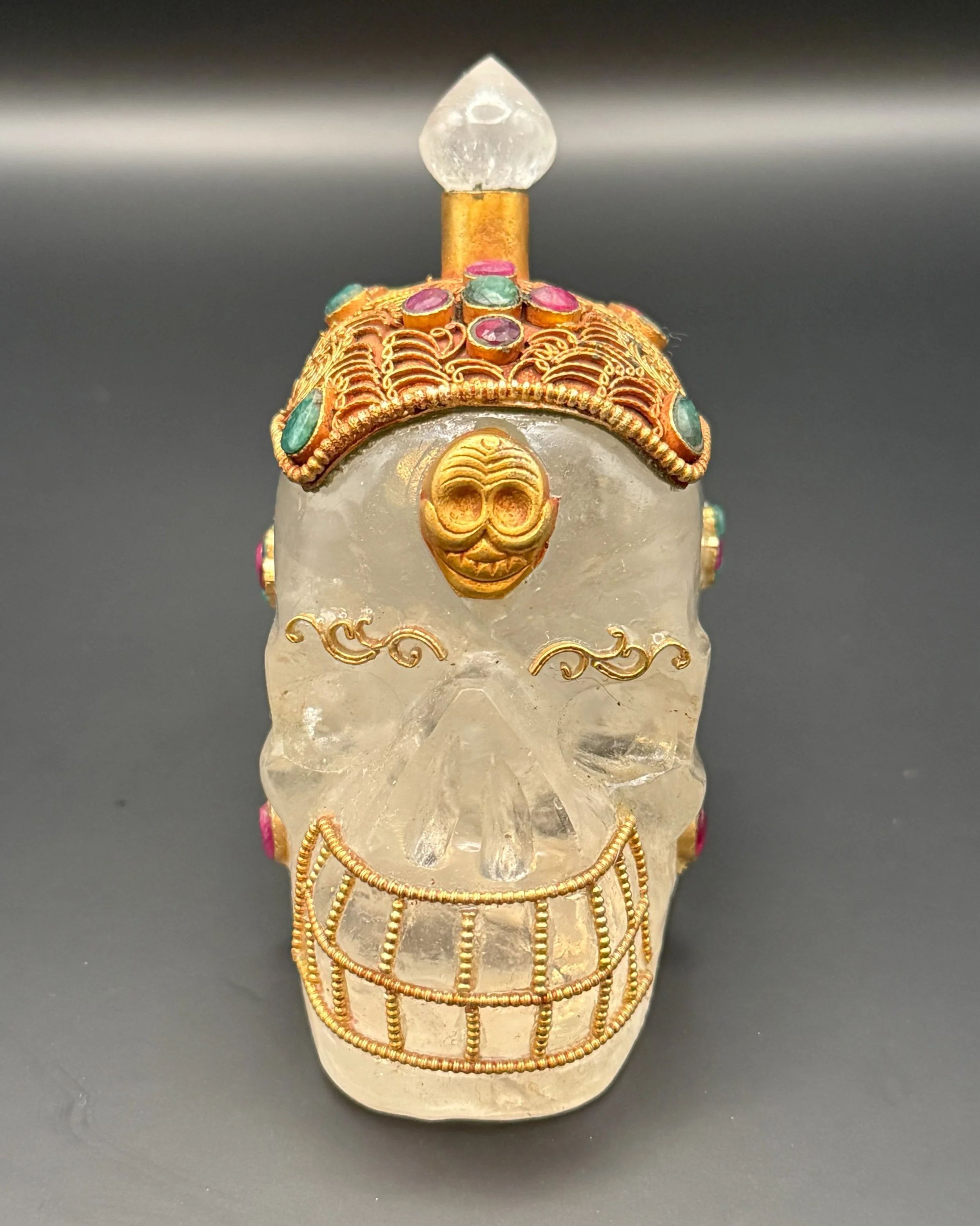 Crystal Skull (with Metal and small skull Tika - Small)