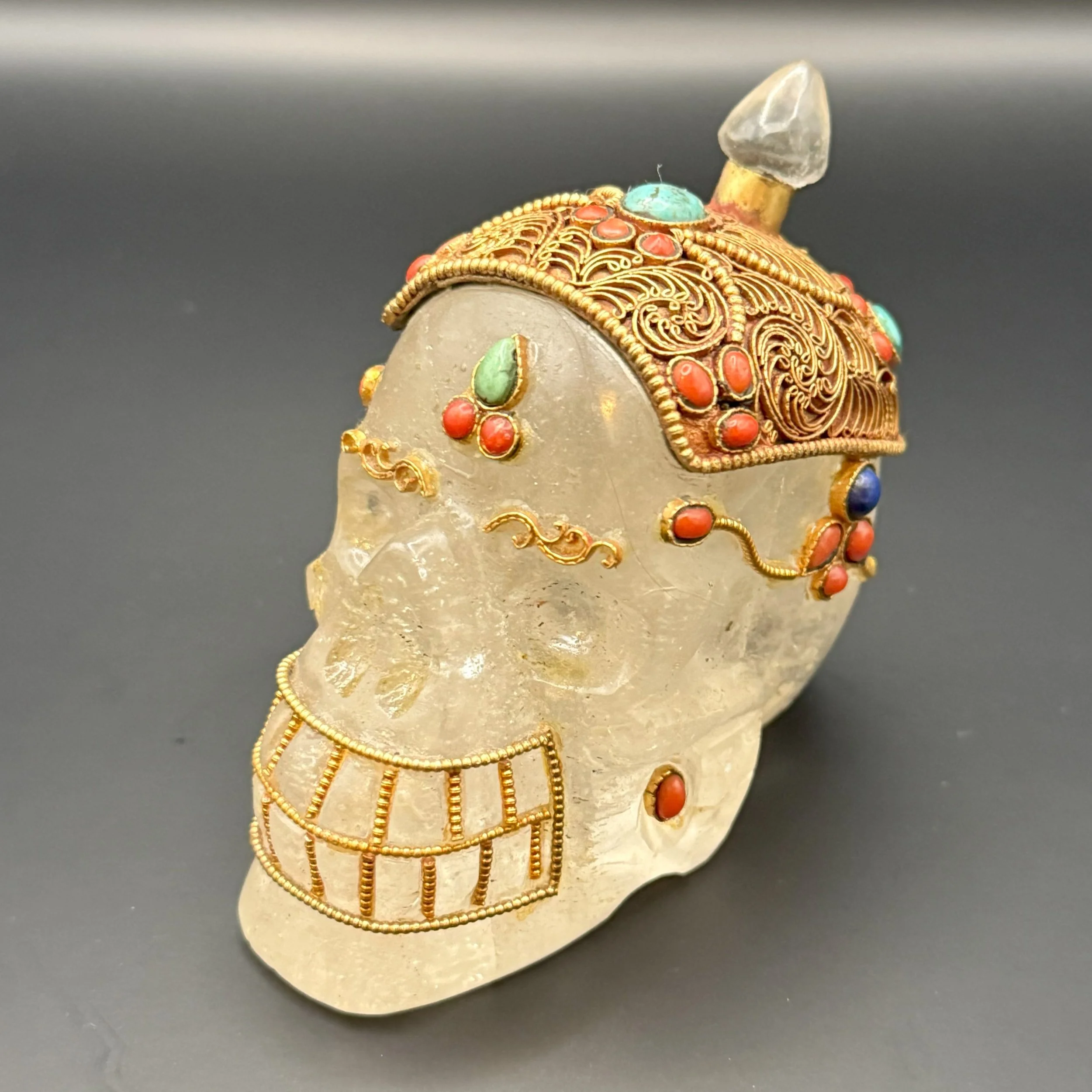 Crystal Skull (with Metal and 3 small Tika - Small)