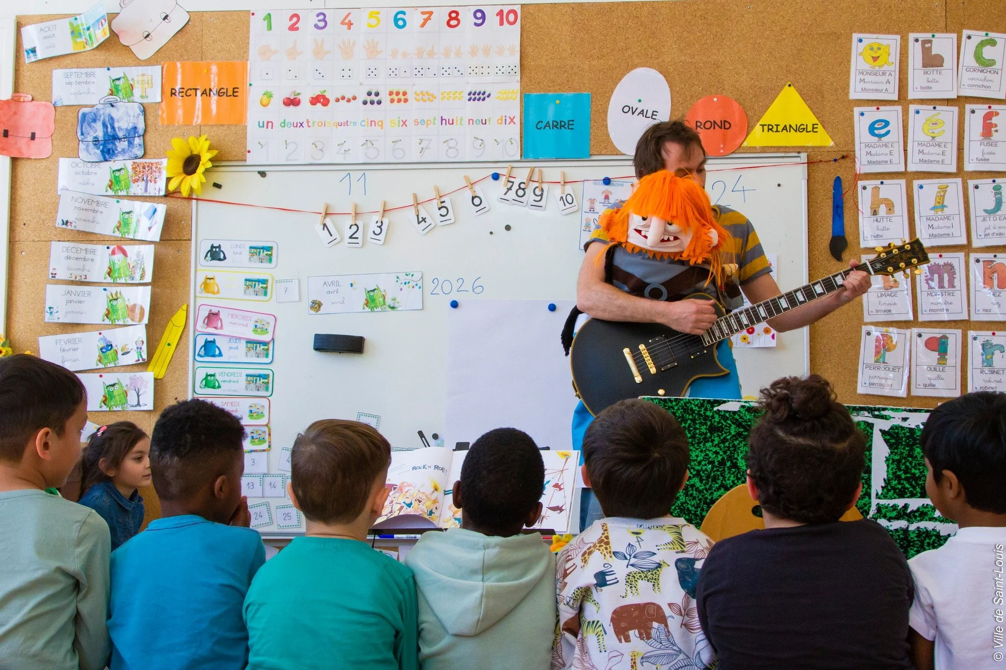 🧡 𝗔𝗡𝗜𝗠𝗔𝗧𝗜𝗢𝗡𝗦 𝗦𝗖𝗢𝗟𝗔𝗜𝗥𝗘𝗦 𝟮/𝟮 🥰
La suite du retour en images des animations scolaires 😍

#FDL2026 #salondulivre #forumdulivresaintlouis #forumdulivre