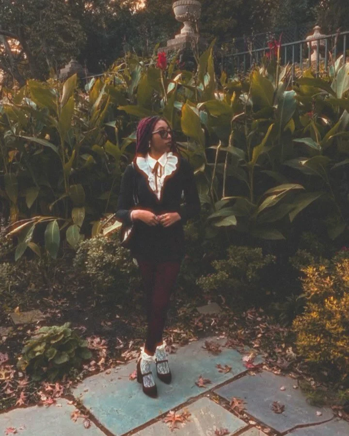 Happy Halloween my love.
-
-
-
#virginiahouse #illusioneperfetta #girlinred #halloween #gardenview #ethereal #darkacademia #fashion #fall #fallfashion #explorepage