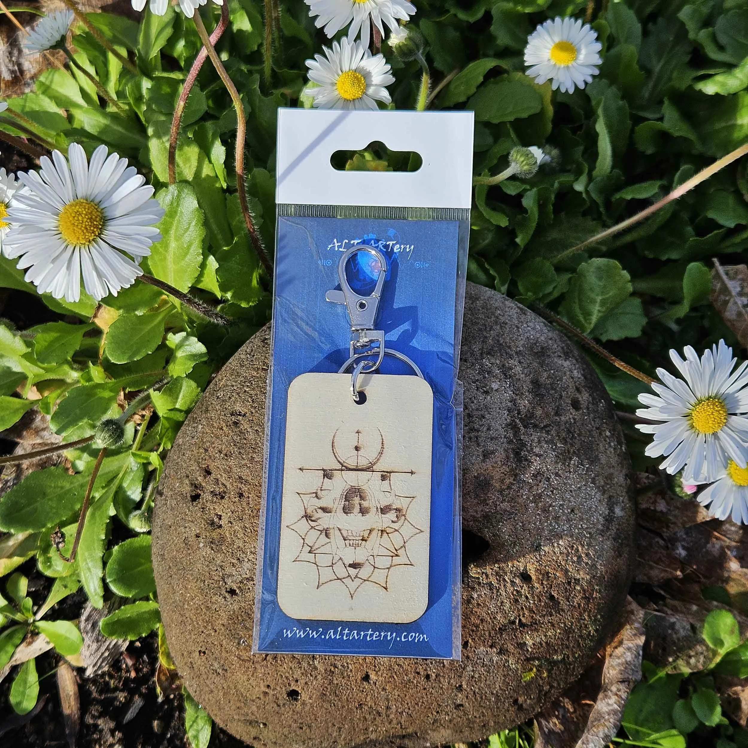 etched_polar bear_keychain_2.jpg