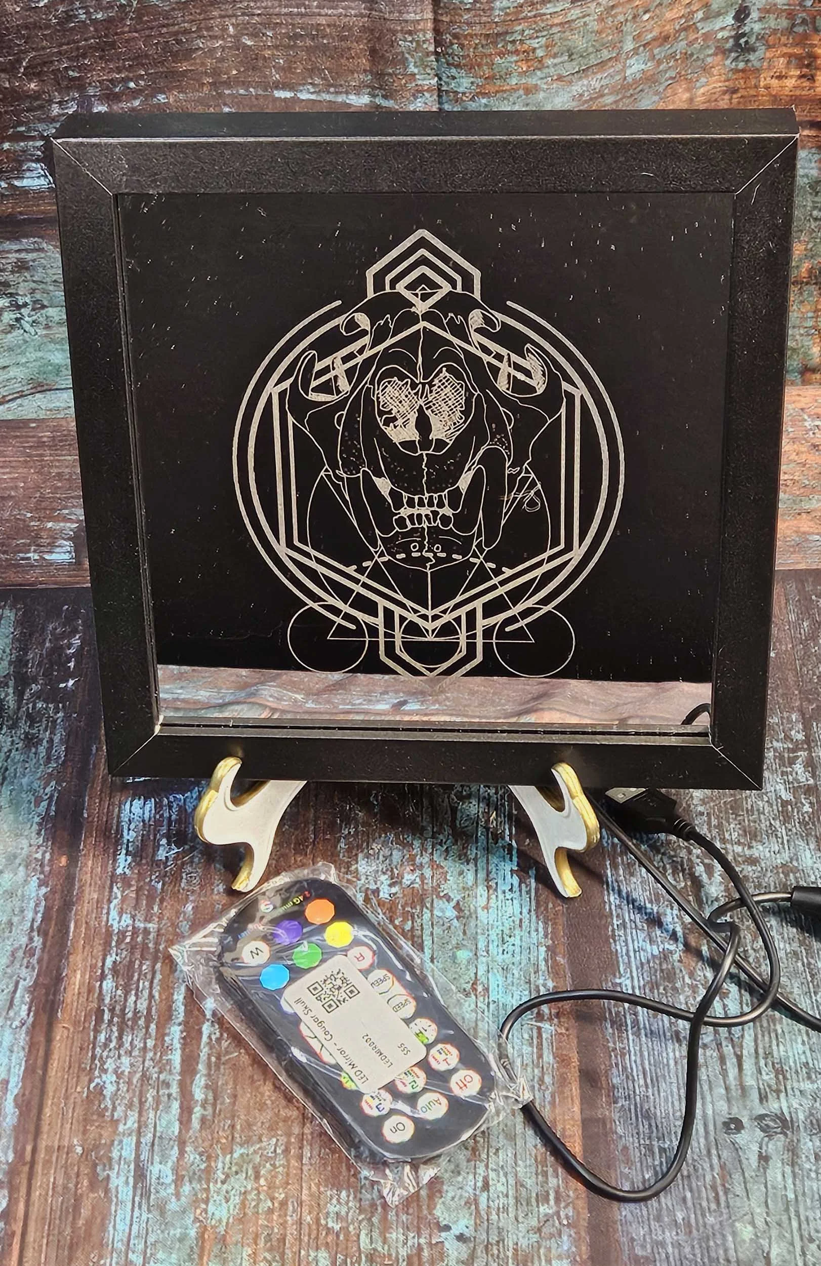 Laser Etched Light up Mirror with Cougar Skull
