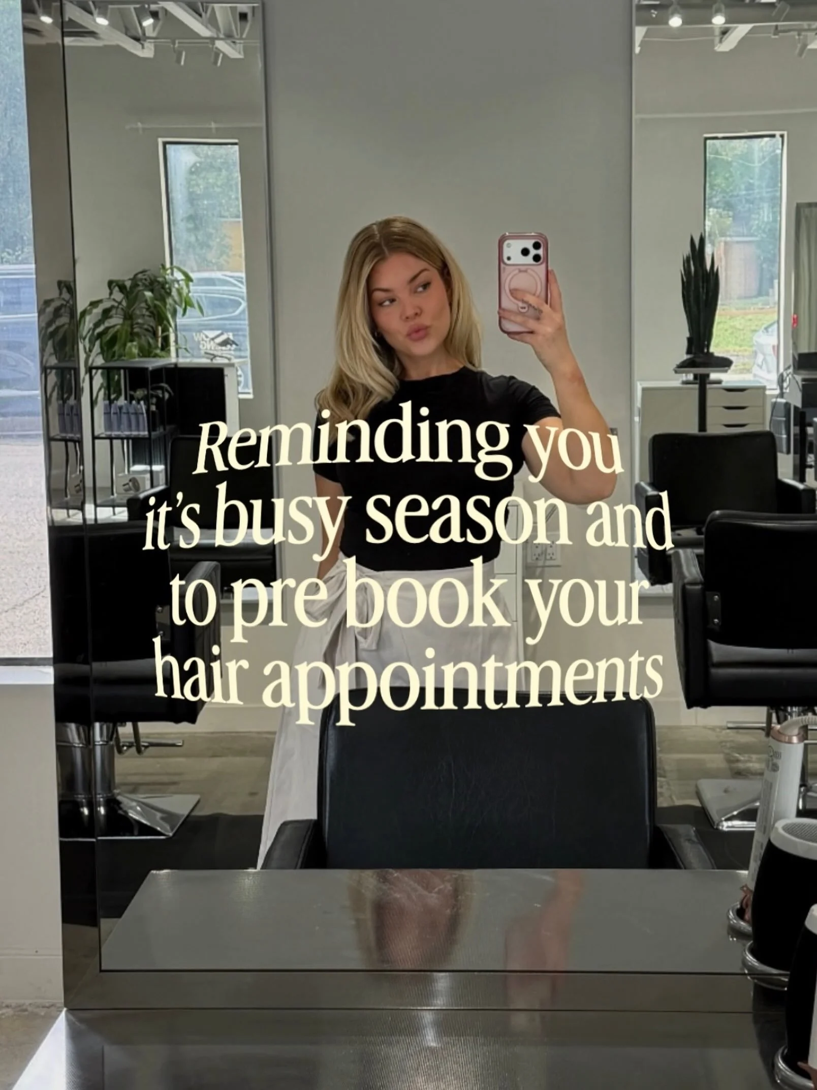 The way my December is booking up is wild. 👀 Friendly reminder to pre book those hair apps! 

If you&rsquo;re unable to get in with me, you&rsquo;re in good hands with any stylist at @honeycombhairyqr 🤍
