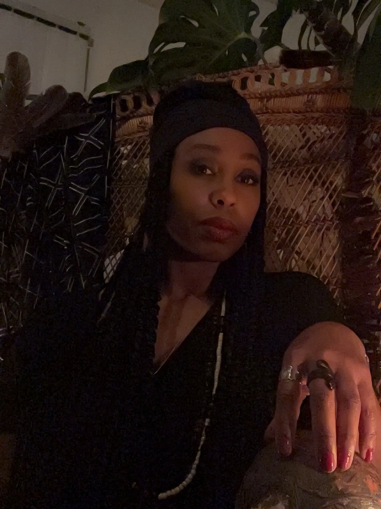 Happy Halloween 😘🖤✨

A special thank you to @deadmanscurio for letting me babysit their beautiful crocodile skull 💀 

#ahscosplay #halloweencostumeideas #ʜᴀʟʟᴏᴡᴇᴇɴ2025 #ahscoven #ahscovencosplay #horrorislife #horrorcosplay #horrorcostume #witchco