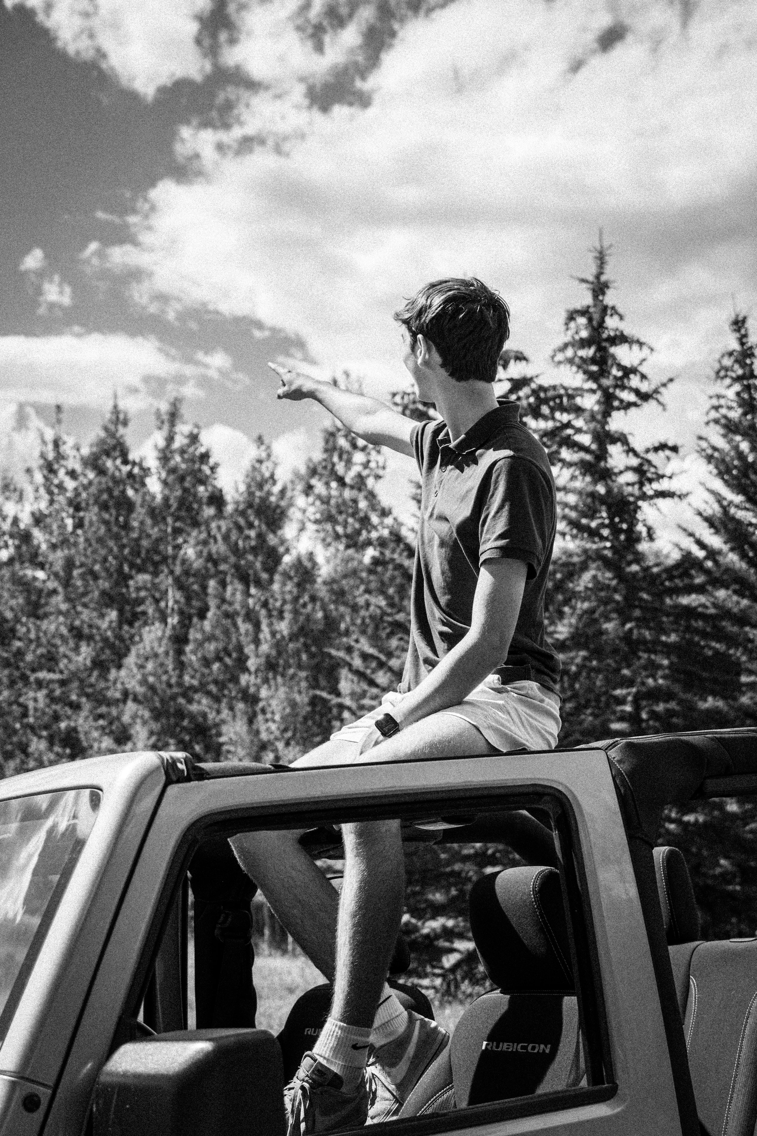Lake Creek Judah Jeep Roof Pointing.jpg