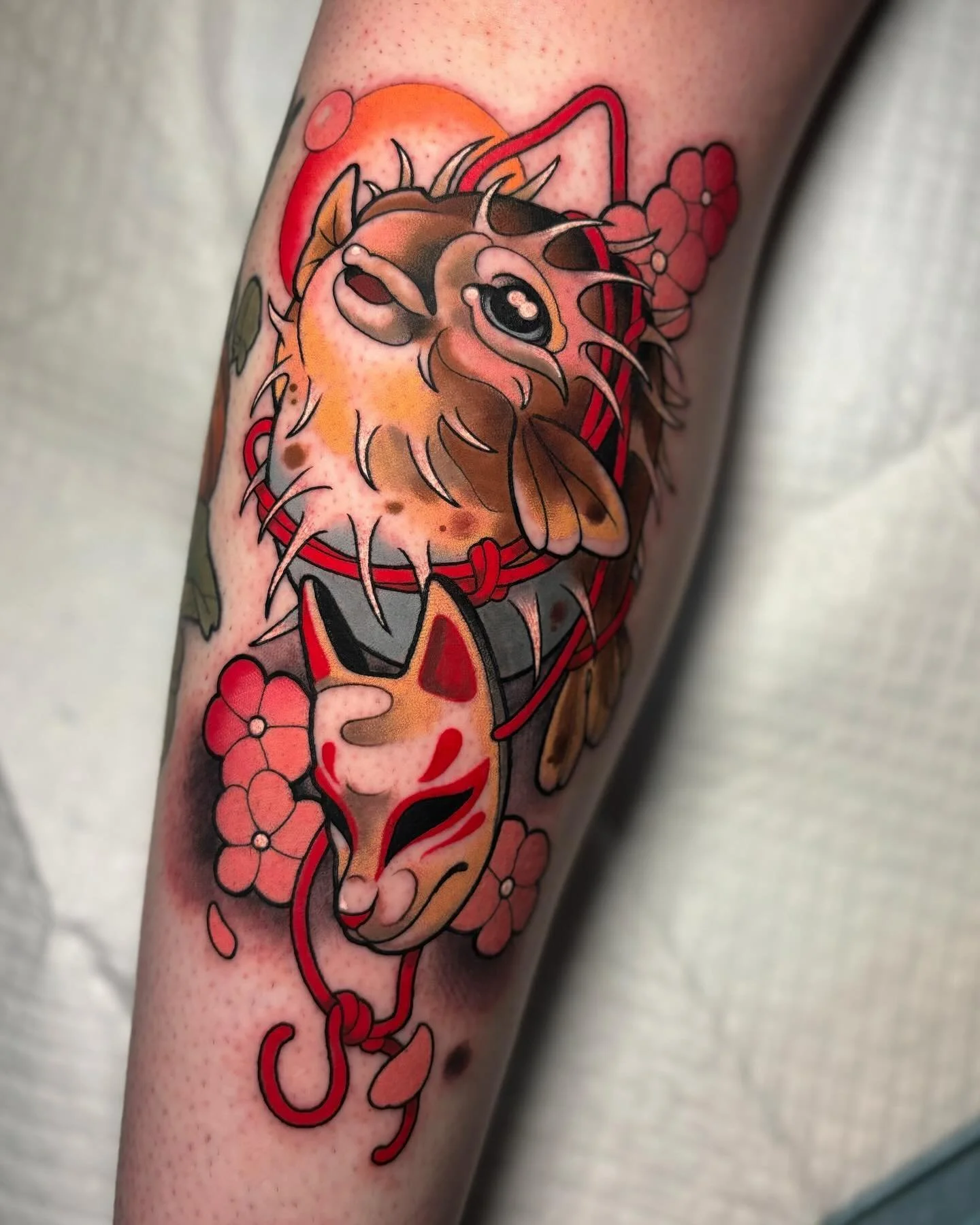 The cutest puffer fish ever for @bobagremlin38_ ❤️
Thanks so much for your lovely little Halloween gifts and for sitting so well, it&rsquo;s always a pleasure to see you! 🥰

Tattooed at @oldsoultattoostudio 

Books are currently open and I&rsquo;d l