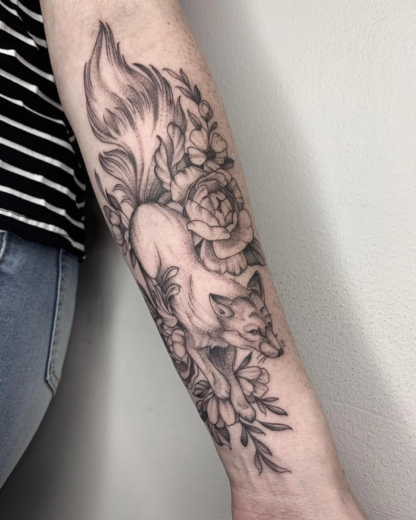 Jane&rsquo;s first tattoo! 🖤

@thejanetrainridesagain 
@jaynedoetattoo