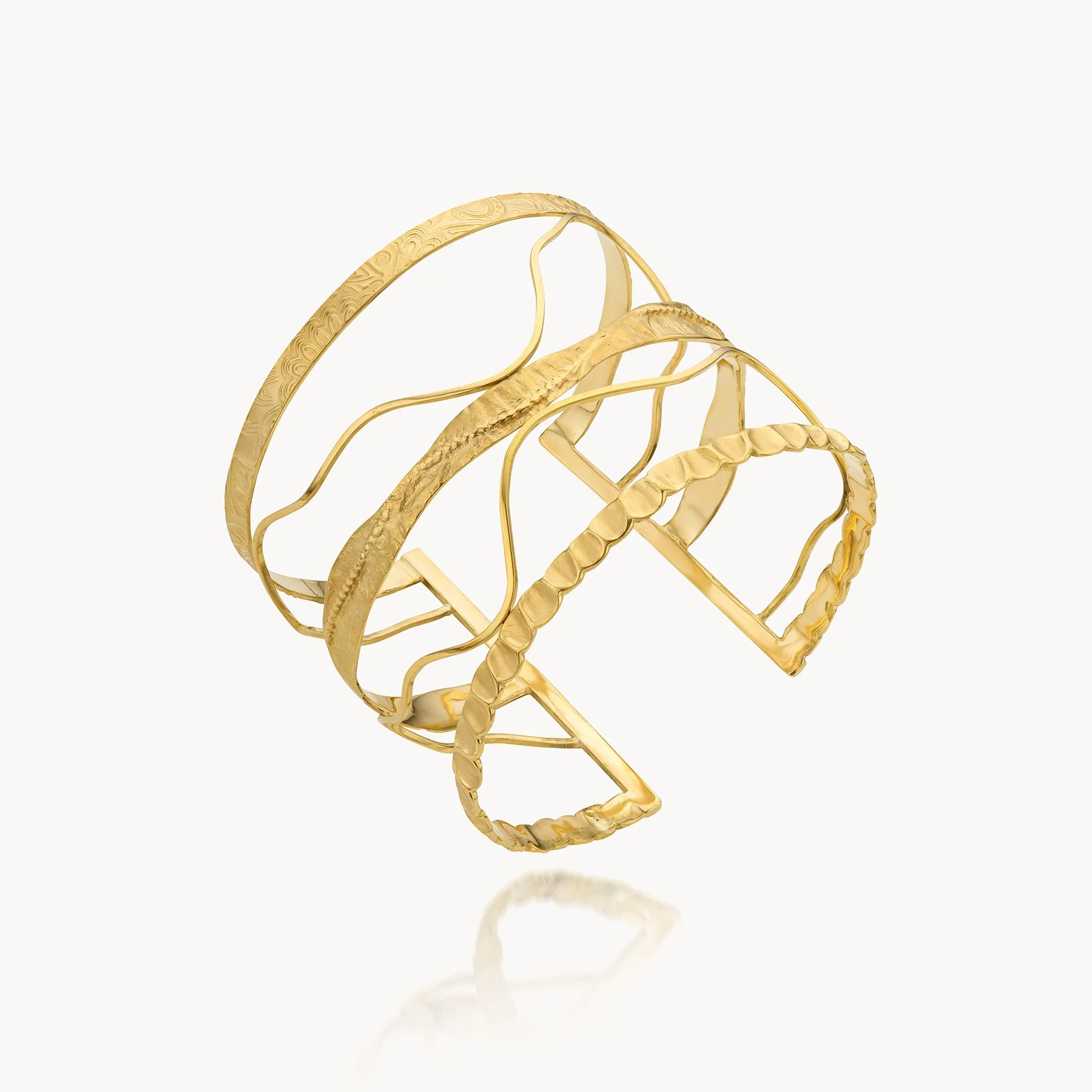 INALYA 1459 May2025_FAF8F6_web.jpg