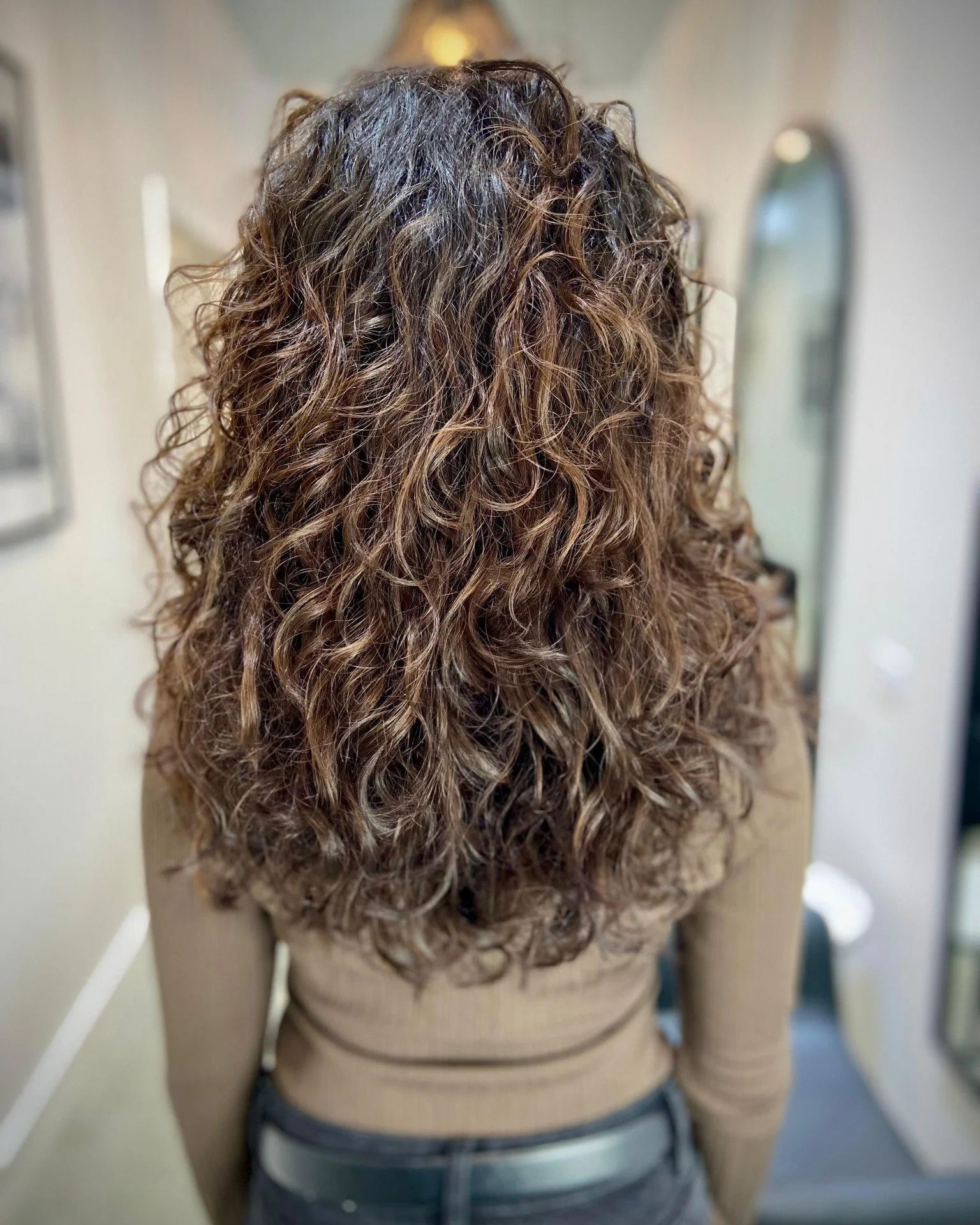Feeling stuck in a winter rut? A great haircut can change everything. And George is the best of the best!

All August bookings are 30% off, so if you like the sound of:
✔ Better shape
✔ Easier styling
✔ Less frustration
✔ Way more compliments

A clie