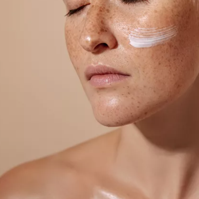 P R O B I O T I C  Facial |

$200  (75min)


***

A restorative facial designed to support the skin's natural microbiome. Probiotic skincare helps nourish and rebalance the skin while supporting its natural protective function, leaving the complexion