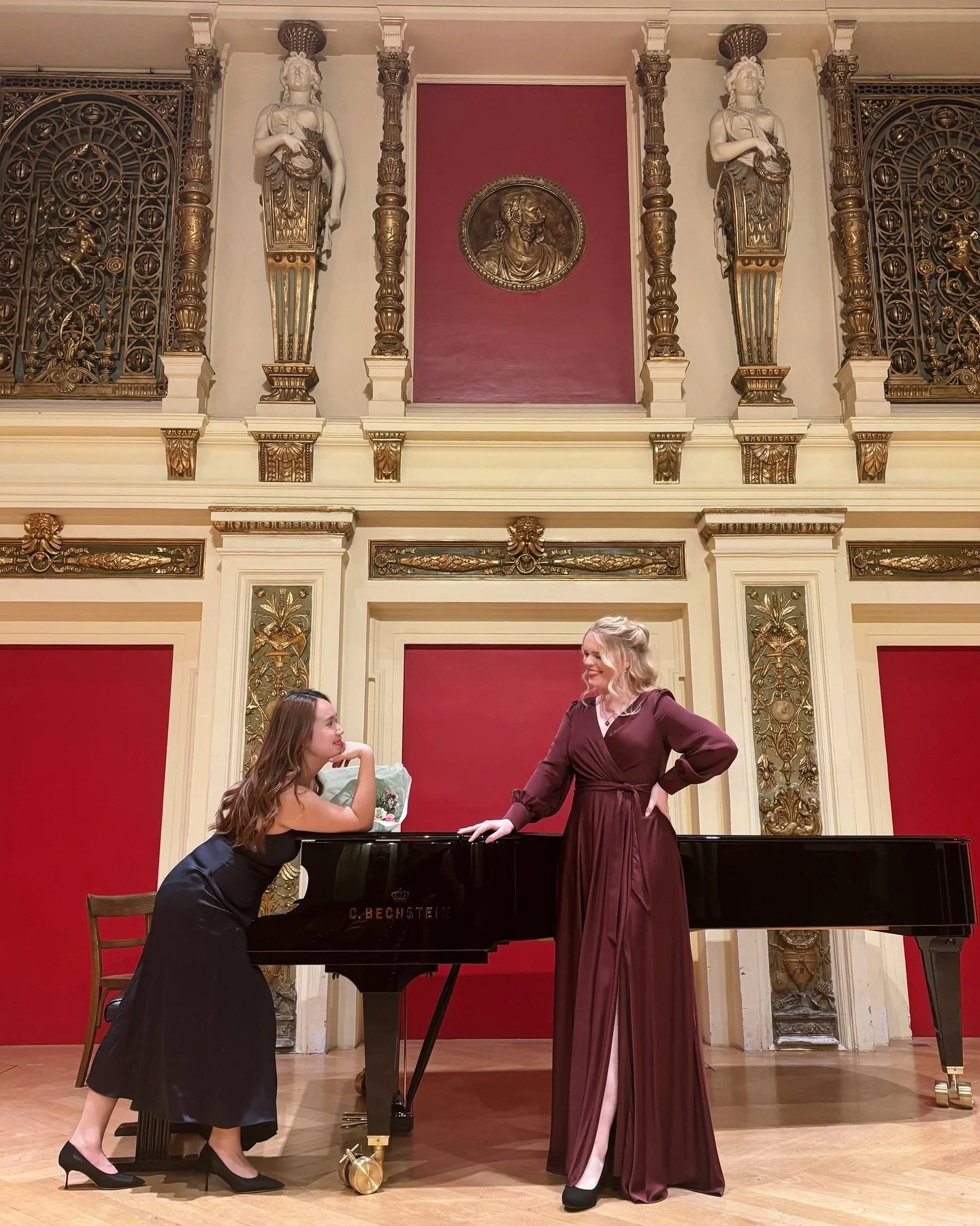 Another season in Vienna 🍂

Grateful for the music-making in this magical city, where everyone is dedicated to the art. 

At the end of the year, the sudden loss of our beloved teacher, Justus Zeyen, taught me yet another great lesson. I thought the