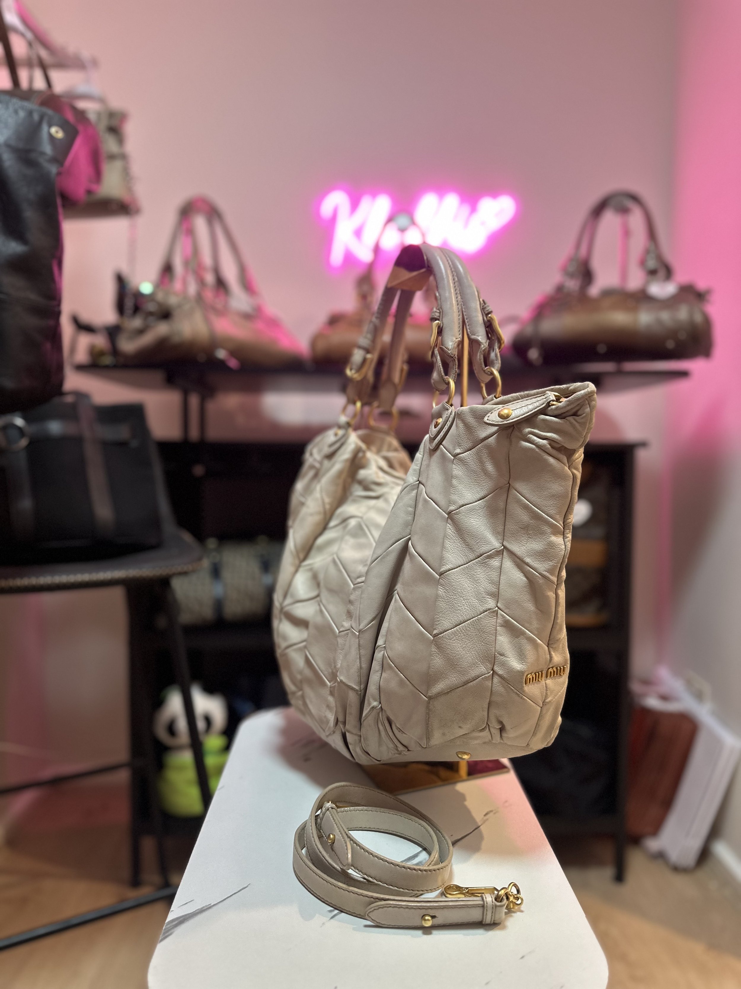 バッグ miu miu vitello lux Bag Shiny Cipria y2k MIU MIU - miu miu vitello lux side ribbon Bag y2kの通販 by