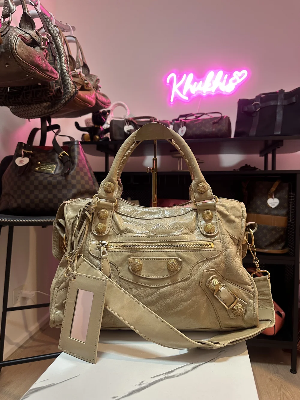 バレンシアガ ジャイアントシティ ピンクベージュ BALENCIAGA 【公式通販】