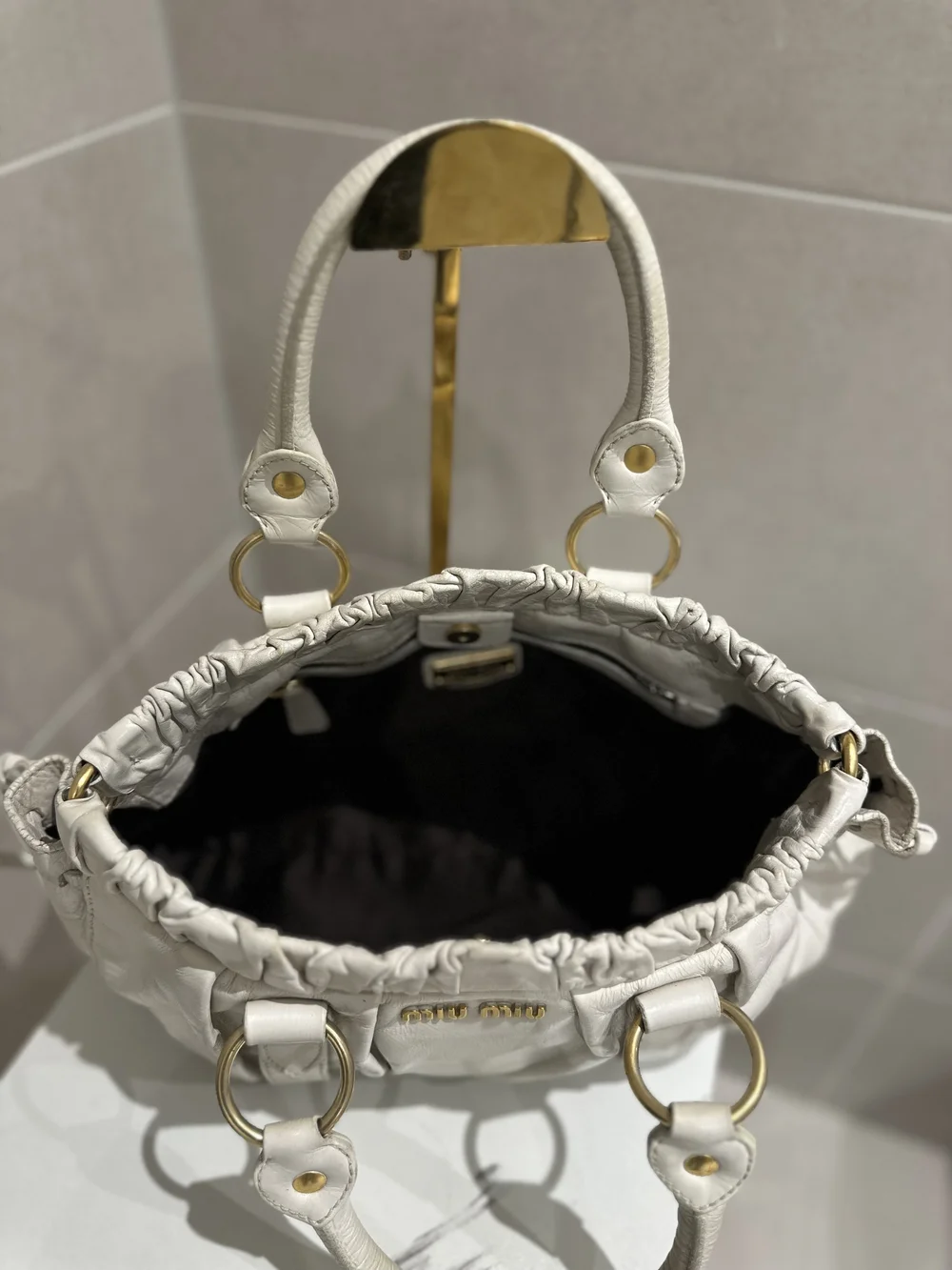 バッグ archive miumiu 2way bag vitellolux white archive miumiu 2way bag vitellolux white Miu Miu Archive Vitello