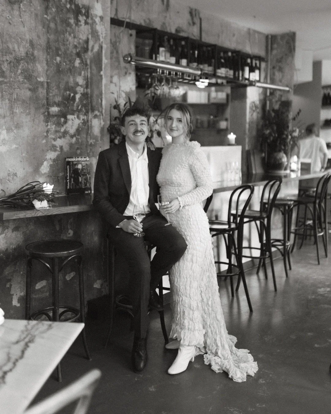 Wedding in Copenhagen, probably on the coldest day of the year 🏹❄️

Cold hands, red noses but so many warm laughs. 
Photo booth memories and drinks with the closest friends only.
This is the good kind of chaos I love most! 

Analog first, digital in