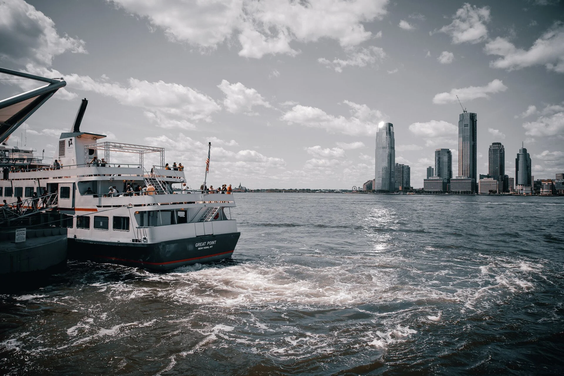 Boat to Jersey City-4.jpg_compressed.JPEG