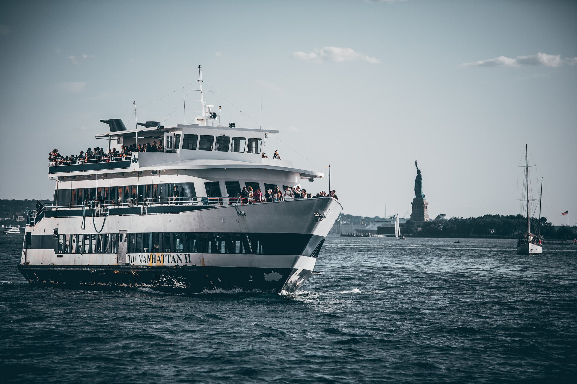 Ferry-25.jpg_compressed.JPEG