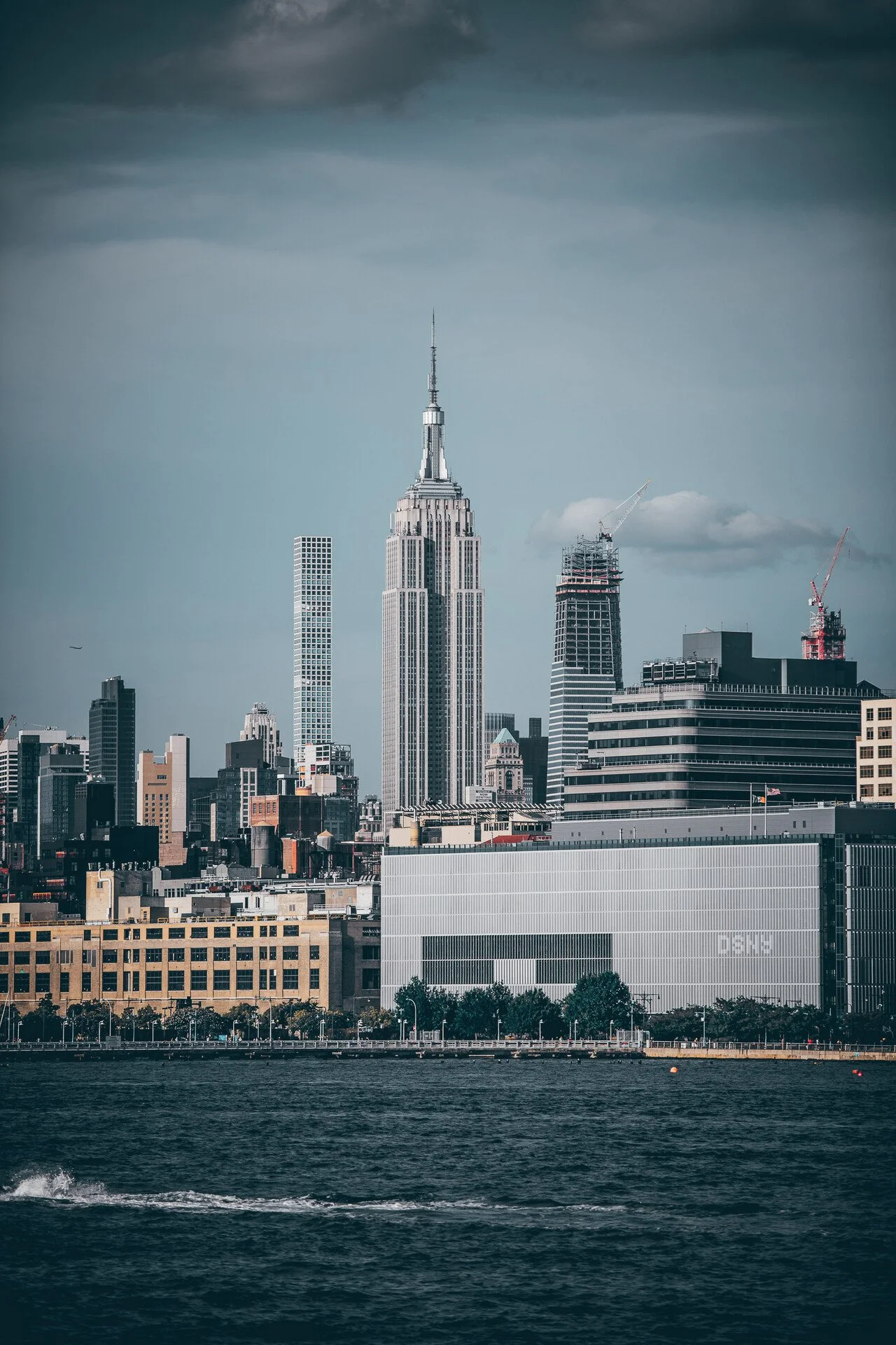 Ferry-21.jpg_compressed.JPEG