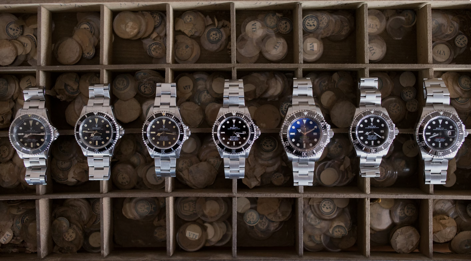 ROLEX Sea Dweller - Hodinkee