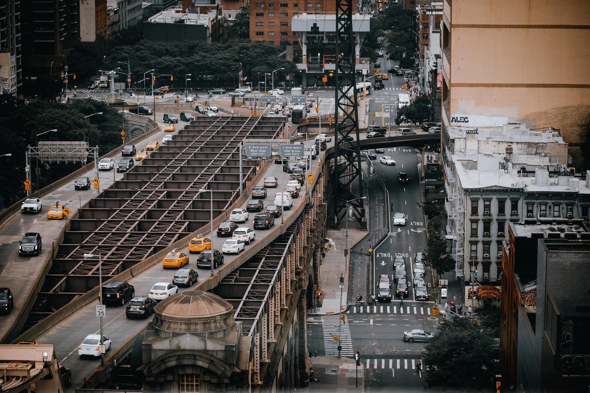 ROOSEVELT CABLE CAR - NYC 60.JPEG