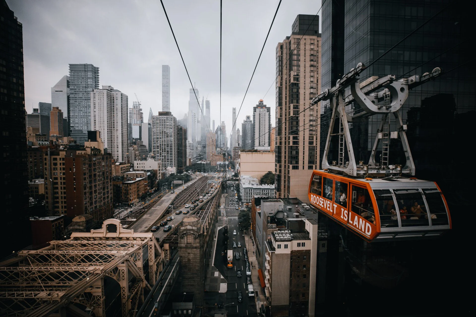 ROOSEVELT CABLE CAR - NYC 29.JPEG