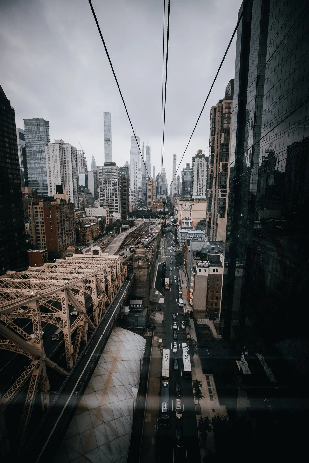 ROOSEVELT CABLE CAR - NYC 26.JPEG