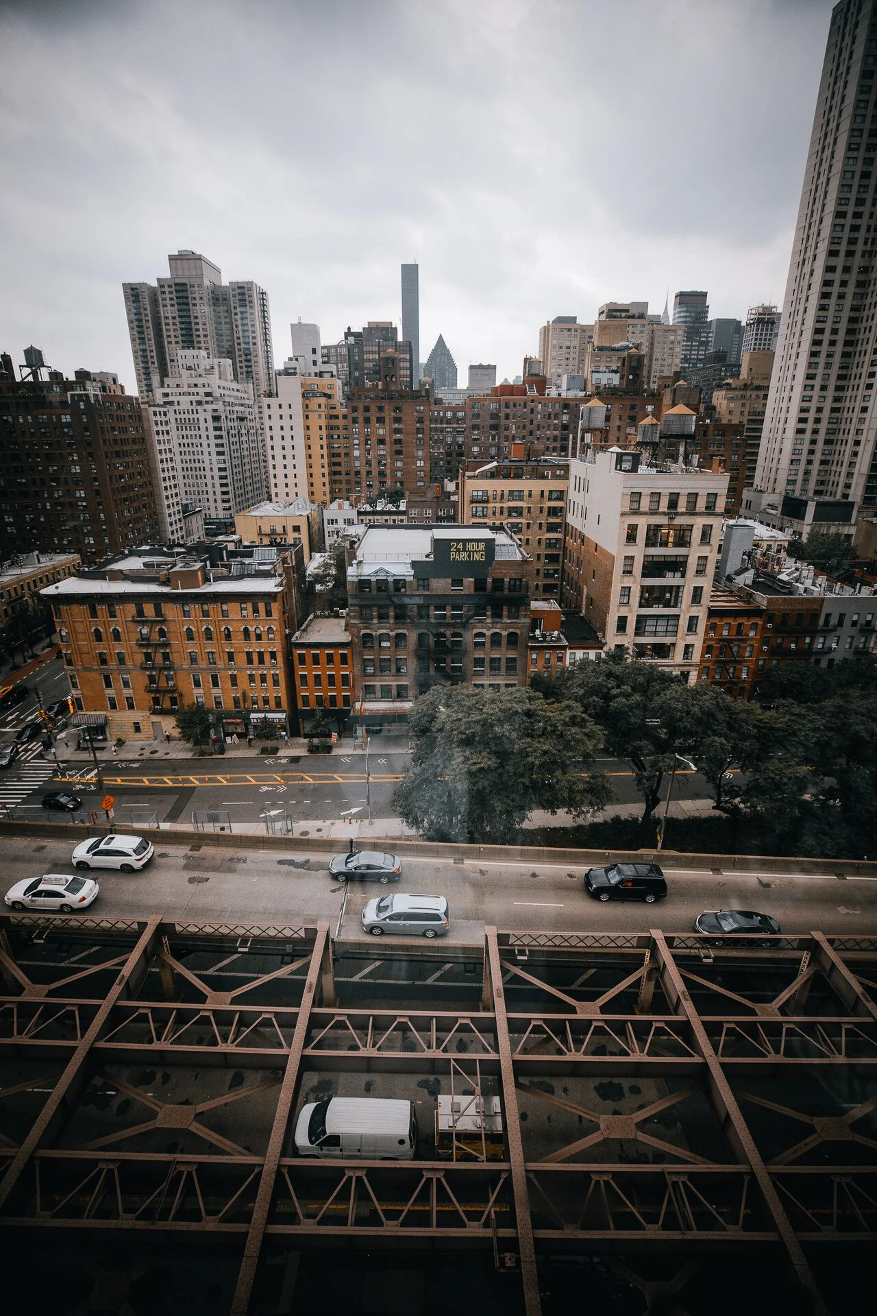 ROOSEVELT CABLE CAR - NYC 36.JPEG
