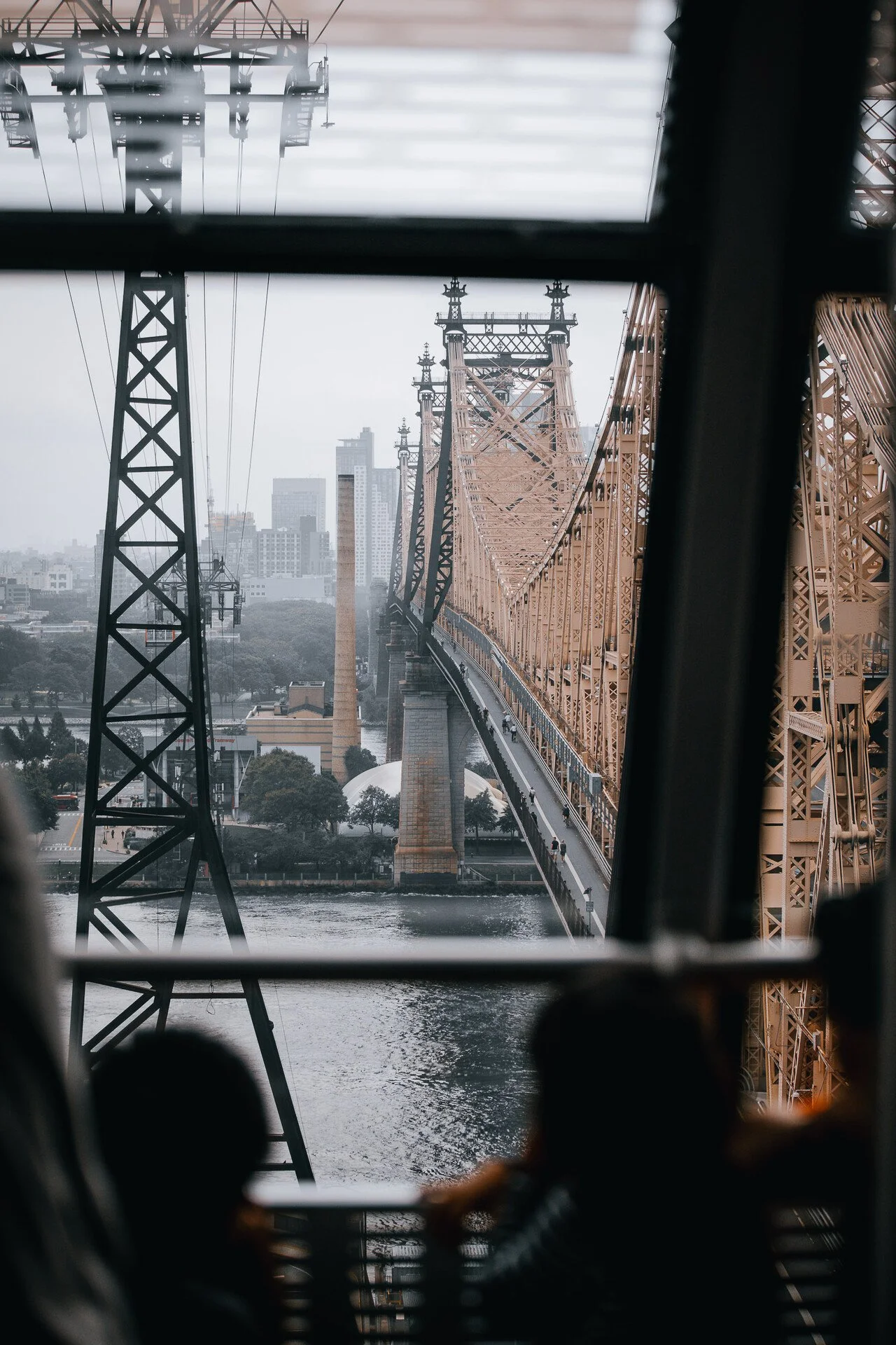 ROOSEVELT CABLE CAR - NYC 48.JPEG