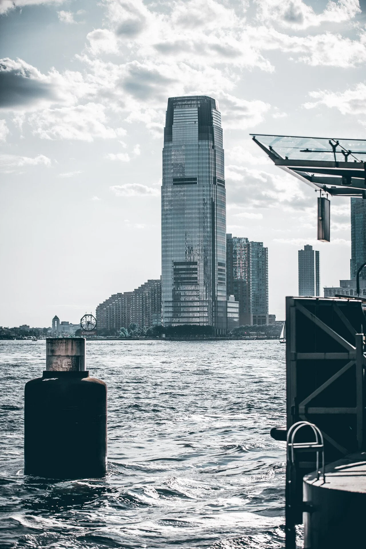 Ferry-24.jpg_compressed.JPEG