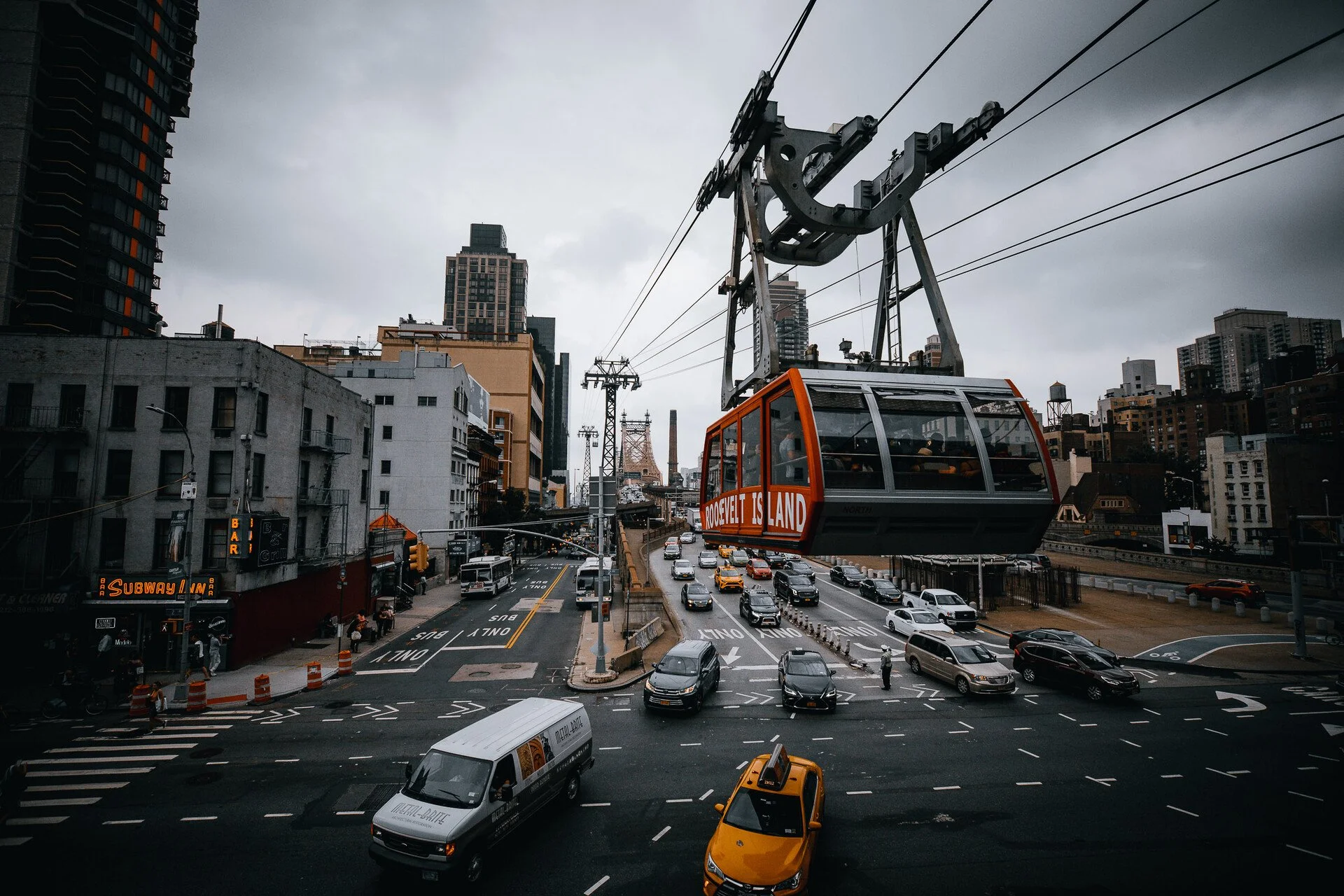 ROOSEVELT CABLE CAR - NYC 3.JPEG