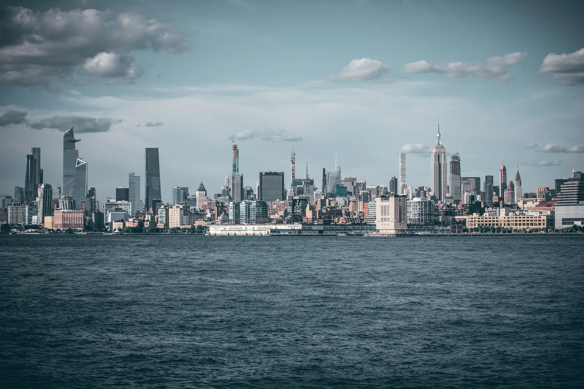 Ferry-18.jpg_compressed.JPEG