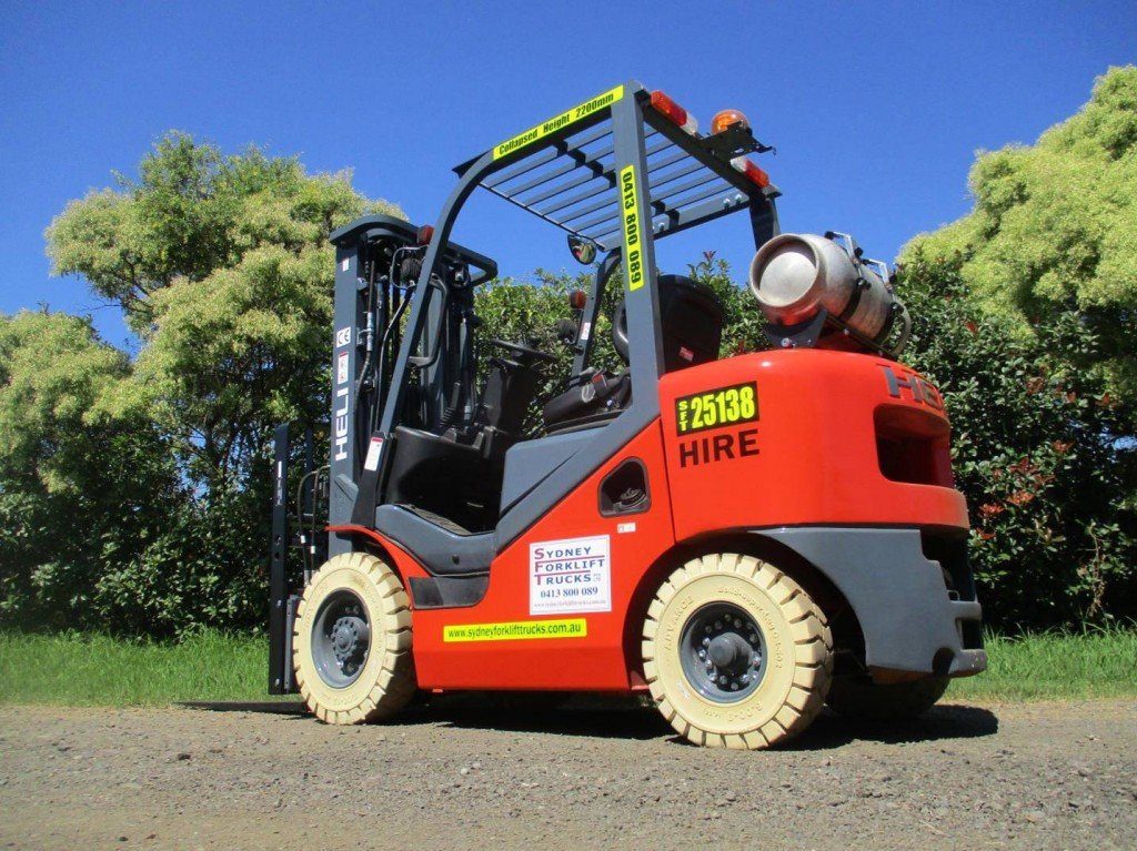 Heli-Model-CPQD25-RC1H-2.5T-Container-Stuffer-Forklift-rear-1024x767.jpg