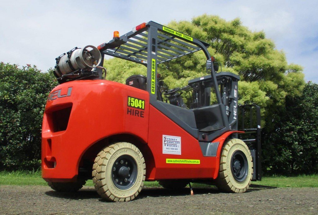 Heli-Model-CPQYD50-KUH-5-Tonne-Container-Stuffer-Forlkift-rear2-1024x694.jpg