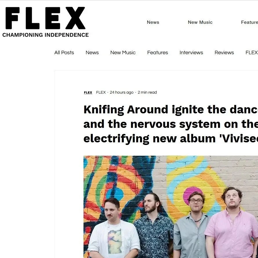 FLEX Reviews Knifing Around