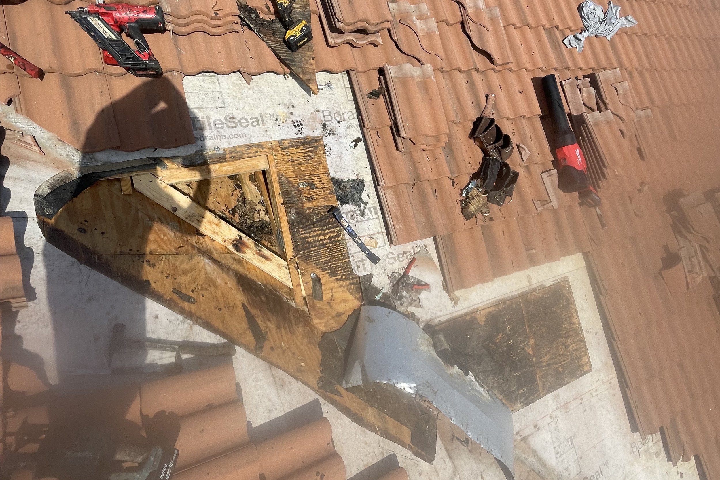 tile roof valley repair in windermere florida