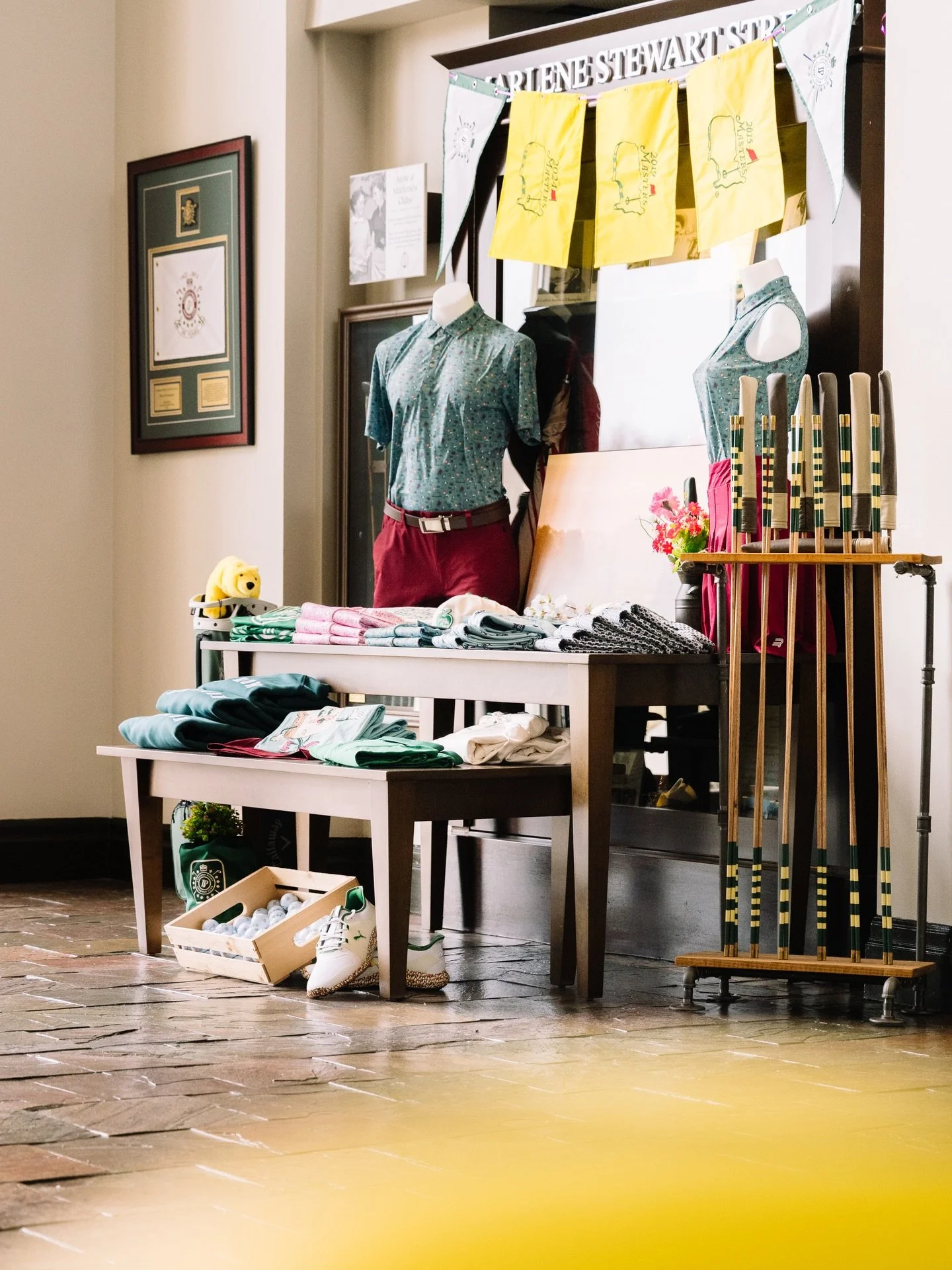🍑 &hellip; with an exciting finish ahead at the Masters today, a look at a few details from the Golf Shop display at our Spring Social. New arrivals continue to fill the shop each day as the season begins to take shape.

#lookoutpointcc