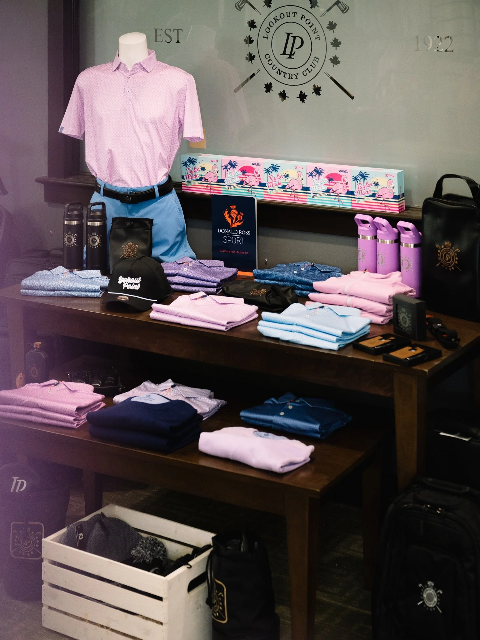 🌵... a few looks from Donald Ross in the Golf Shop this spring. Built around timeless style, modern performance, and the kind of details that always feel right around the course.

#lookoutpointcc