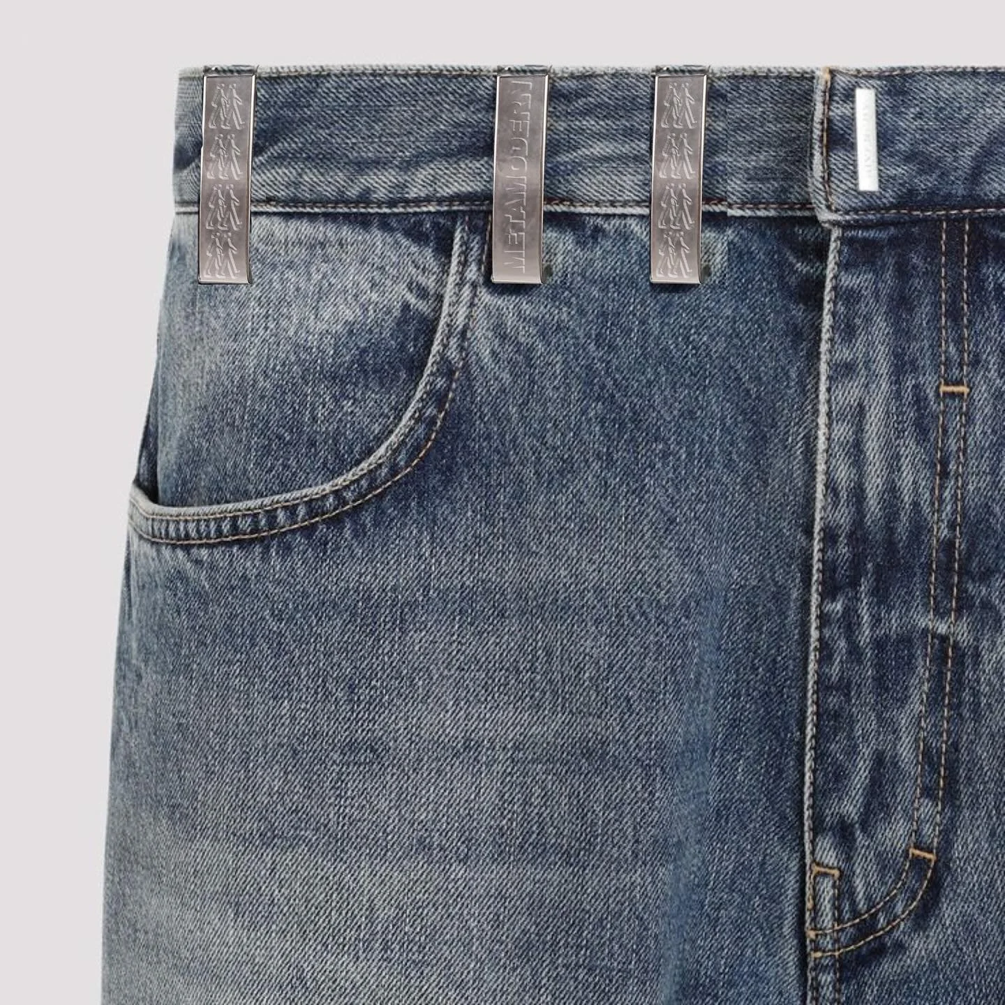 METAMODERN Design Studio -

&lsquo;Metamodern&rsquo; Embossed Metal Belt Loops on Jeans