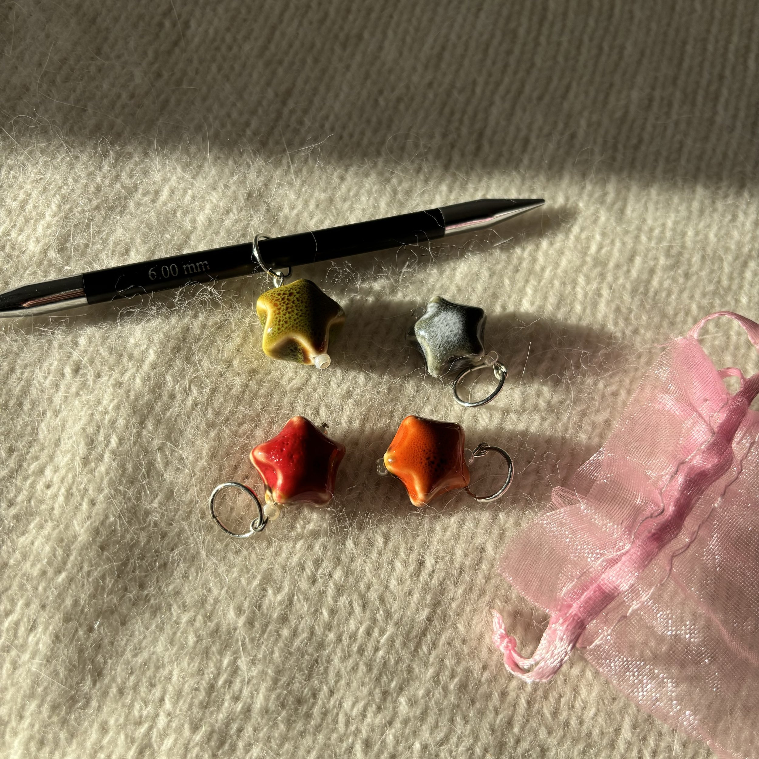 medium stitch marker (set of 4)