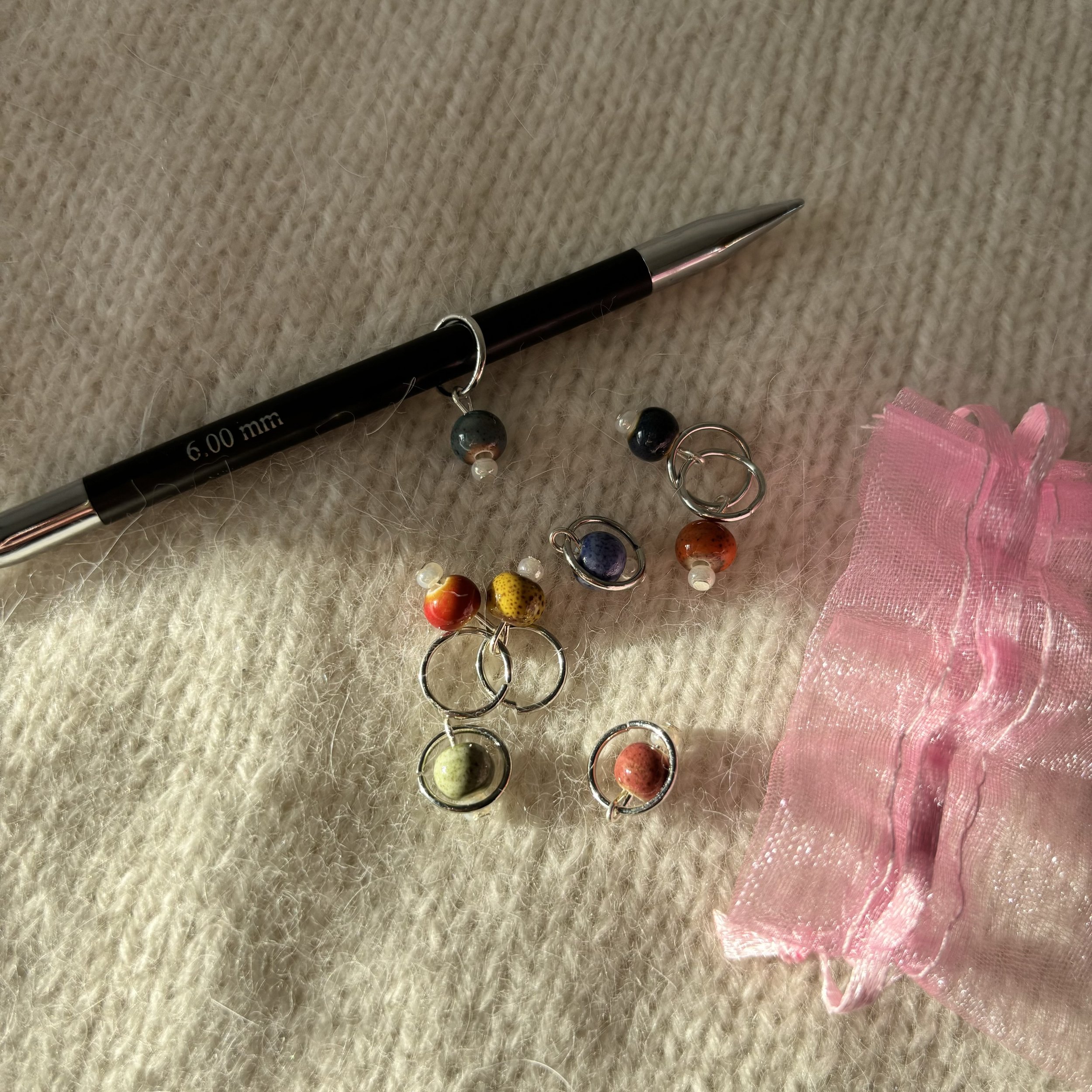 medium stitch marker (set of 8)