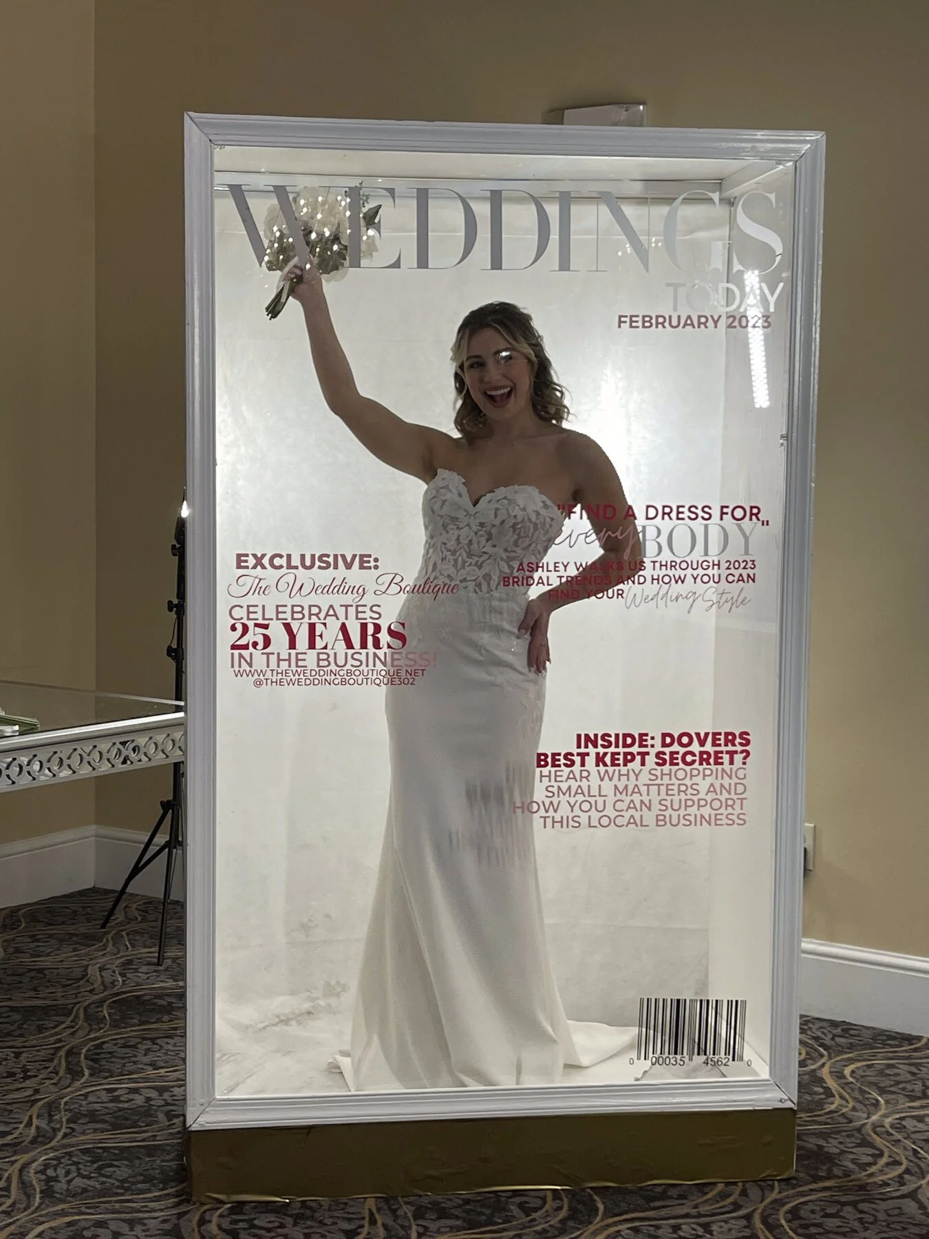 01-magazine-booth-weddings-bride.jpg