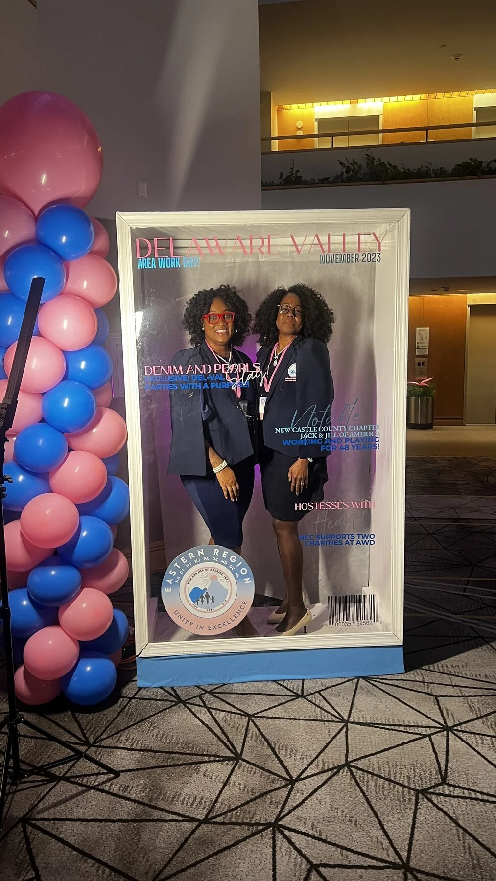07-magazine-booth-jack-and-jill-corporate.jpg