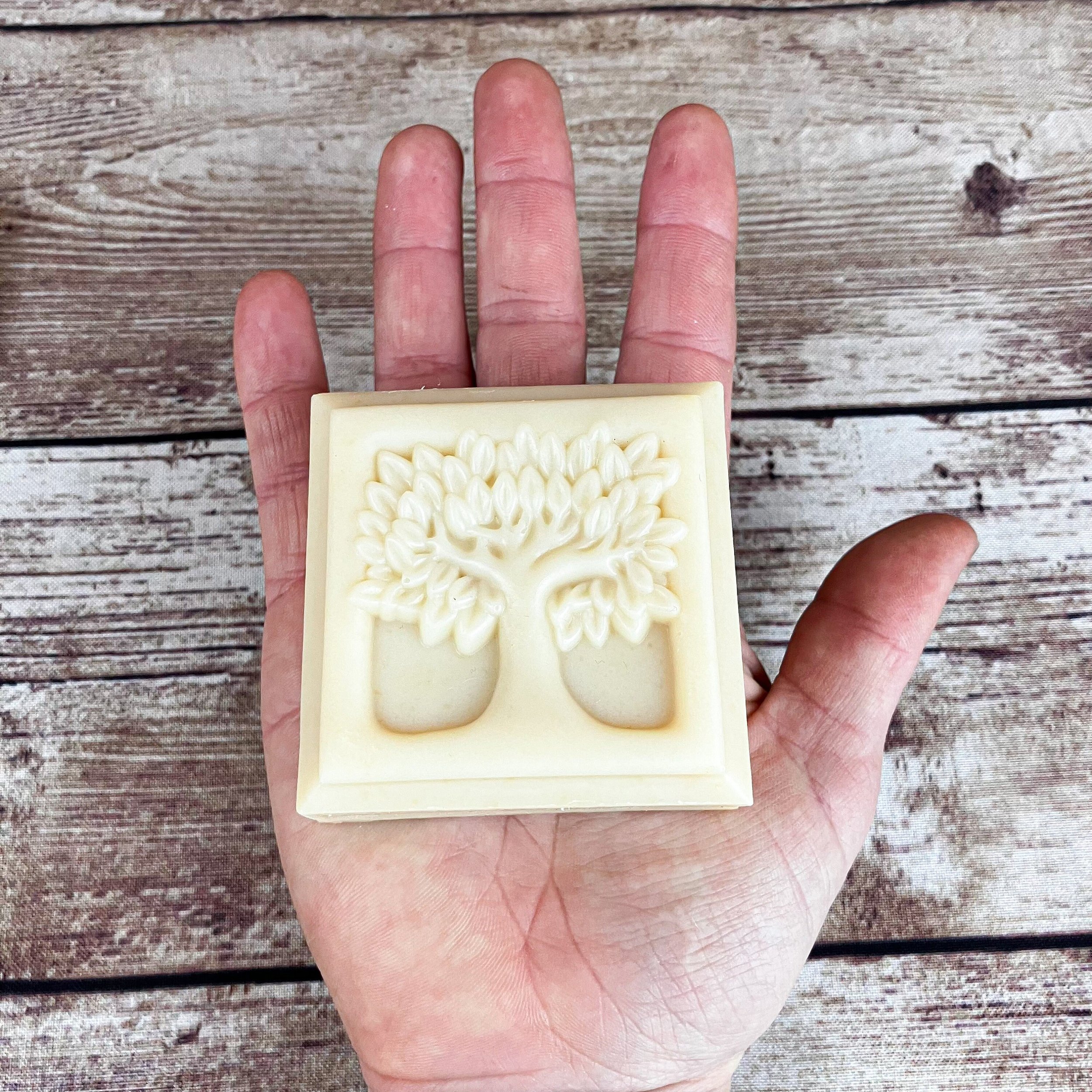 https://i.etsystatic.com/10737350/r/il/cd0308/5672477620/il_fullxfull.5672477620_idyg.jpg