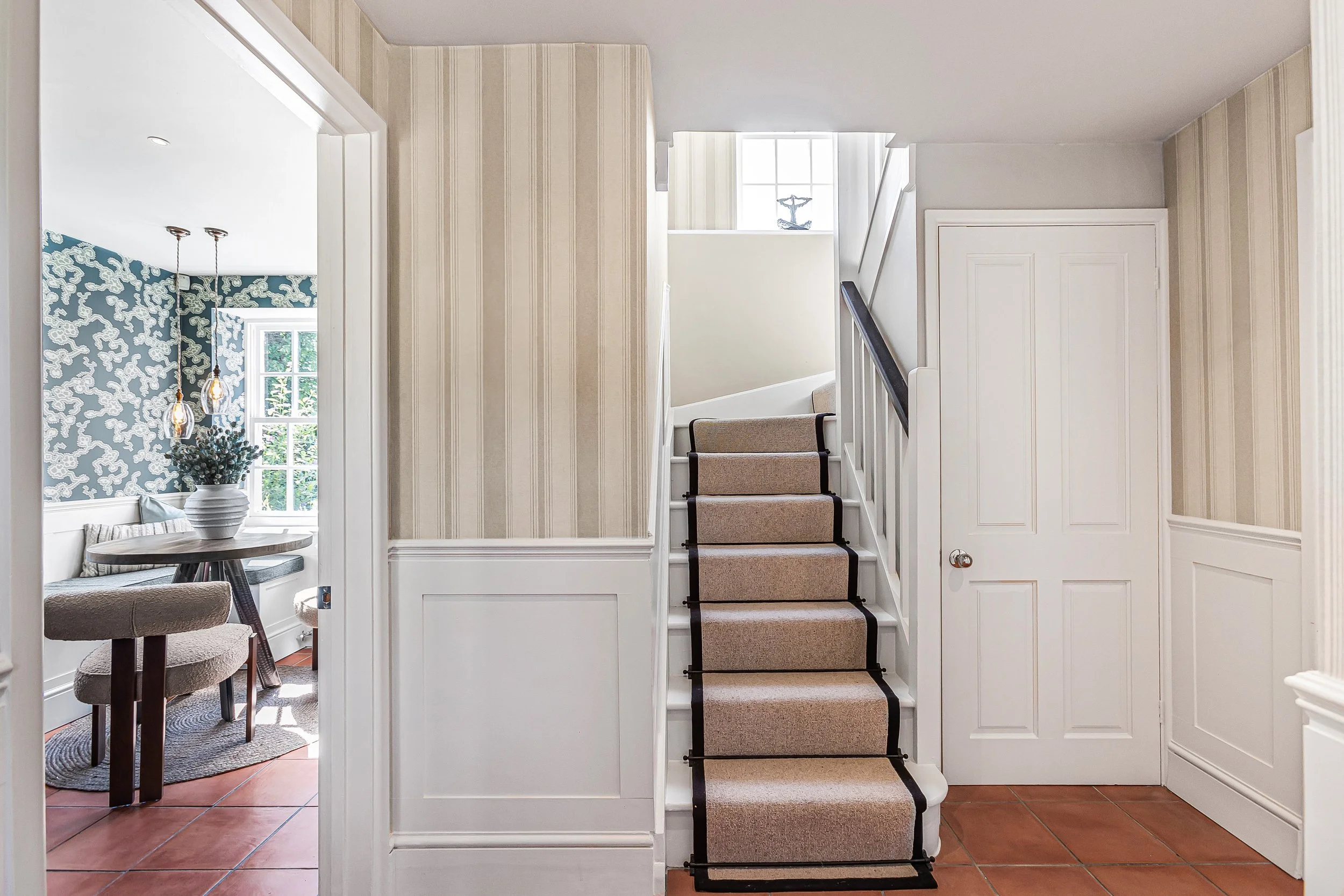 Bengeo Hall Cottage_ Hallway.jpg